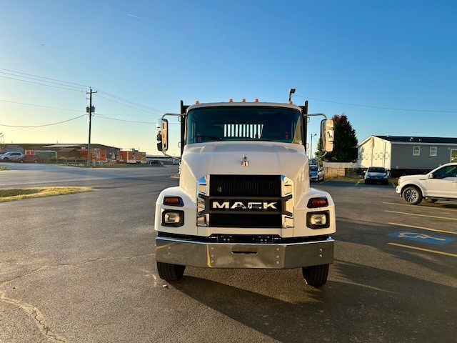 2025 Mack - image 2