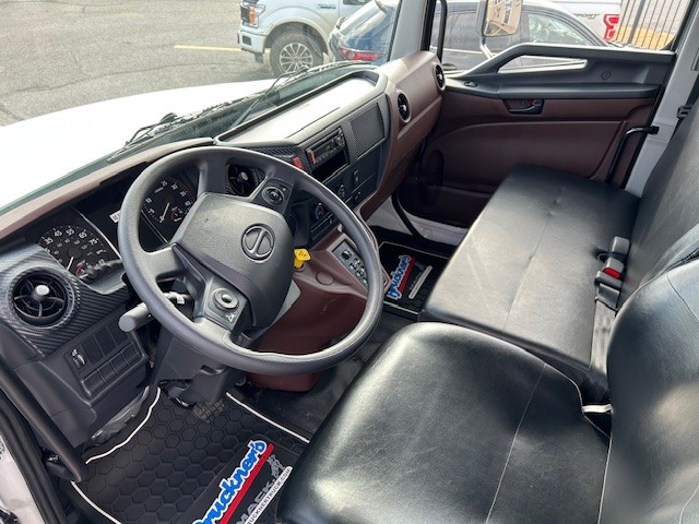 2025 Hino L6 - image 5