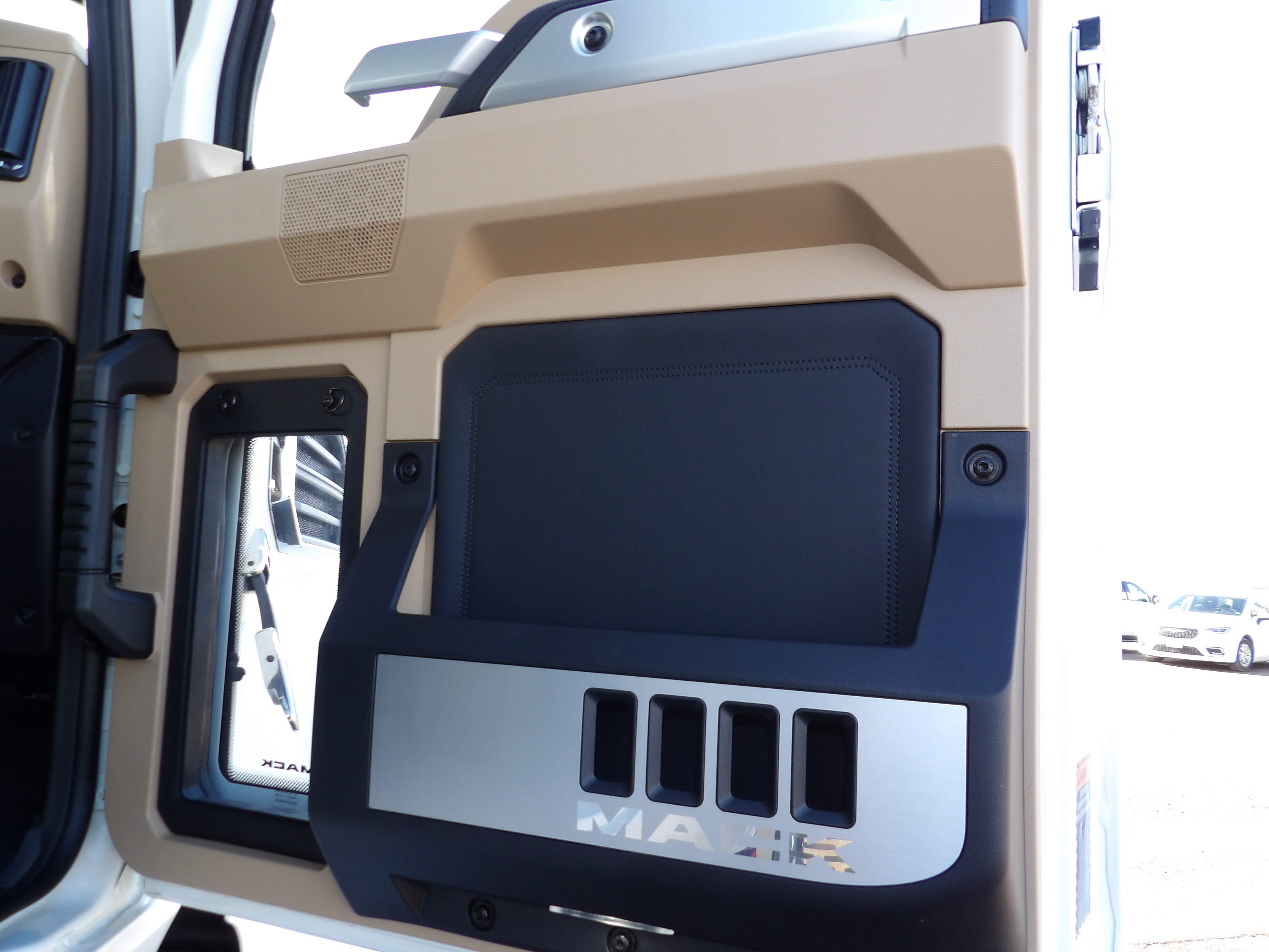 2025 Mack - image 29