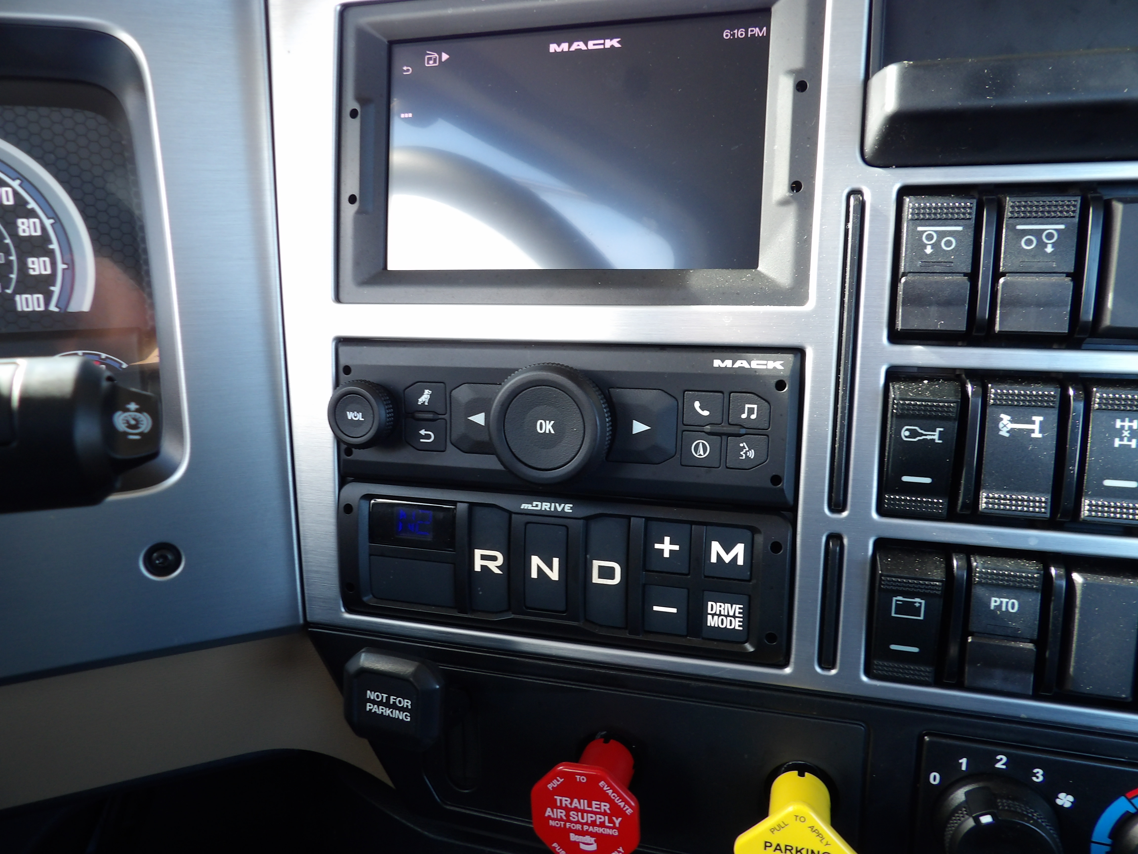 2025 Mack - image 32