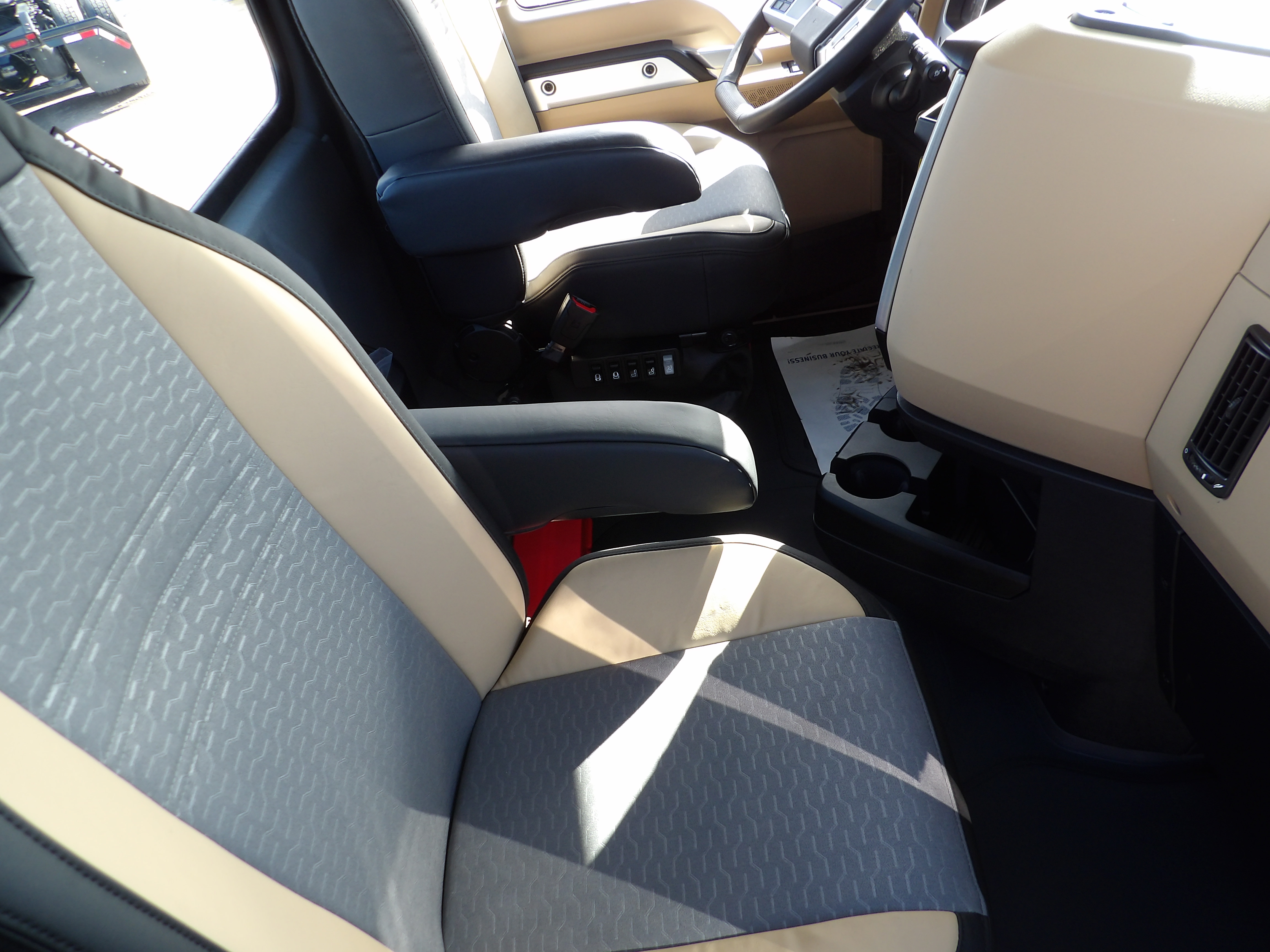 2025 Mack - image 21