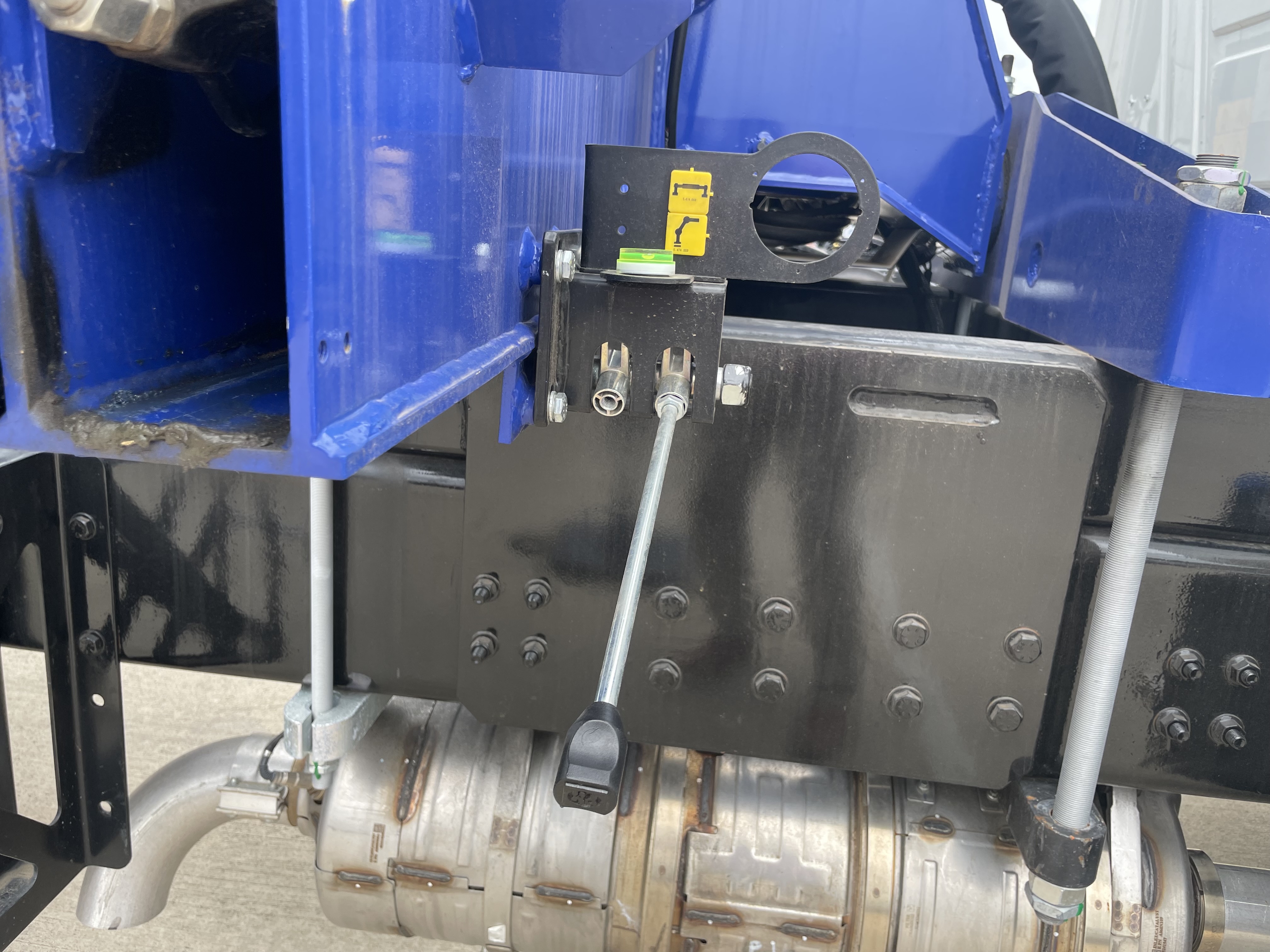 2025 Mack - image 15