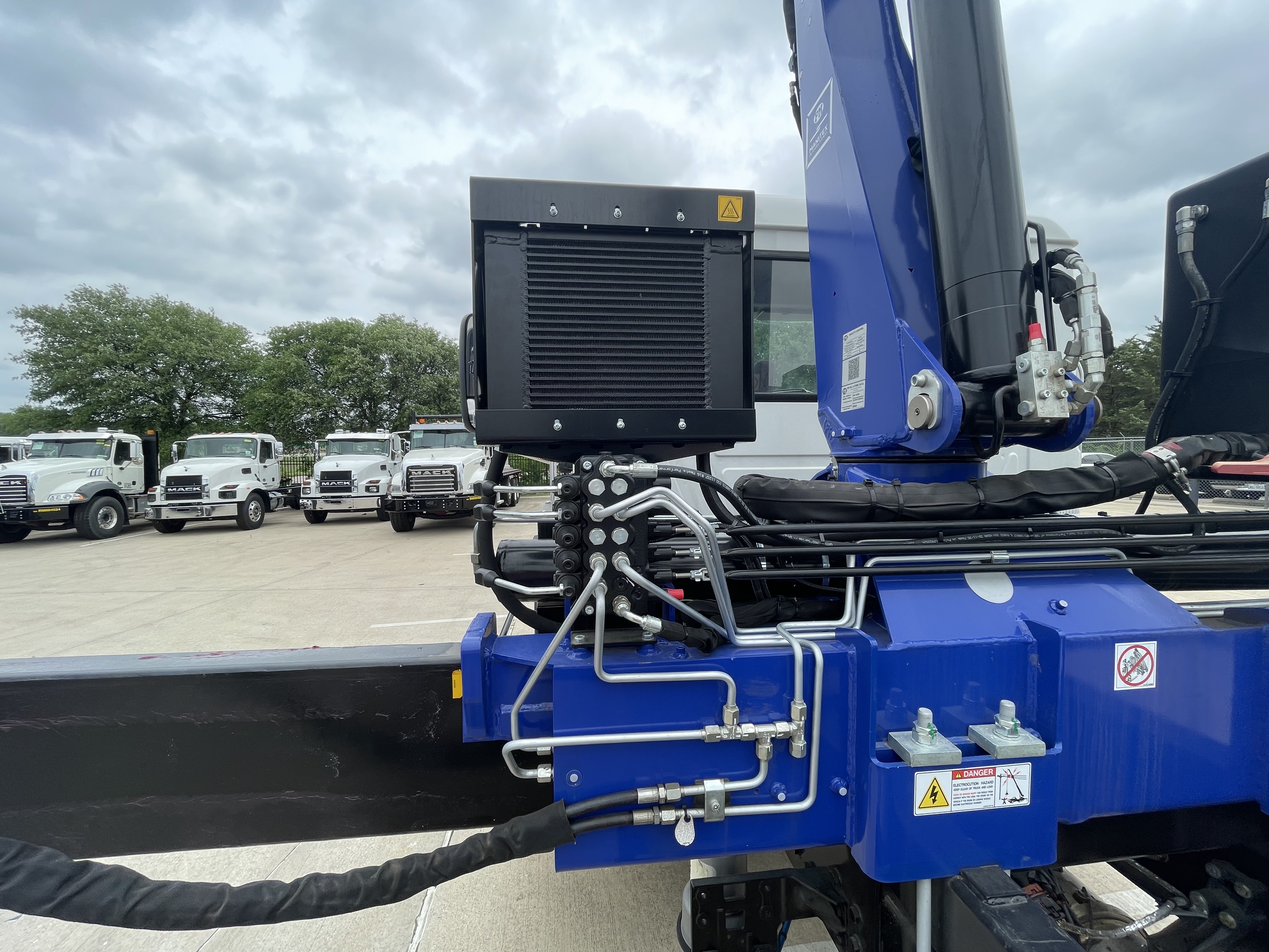 2025 Mack - image 18