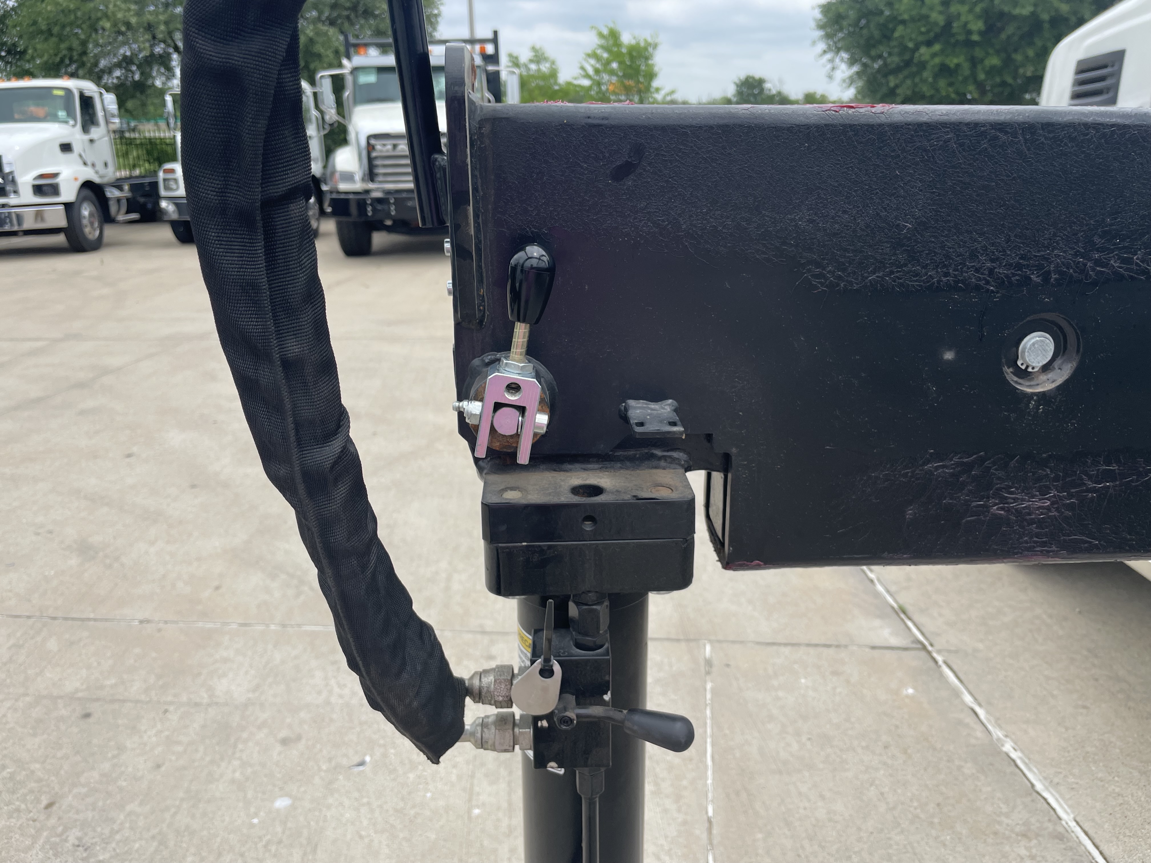 2025 Mack - image 13