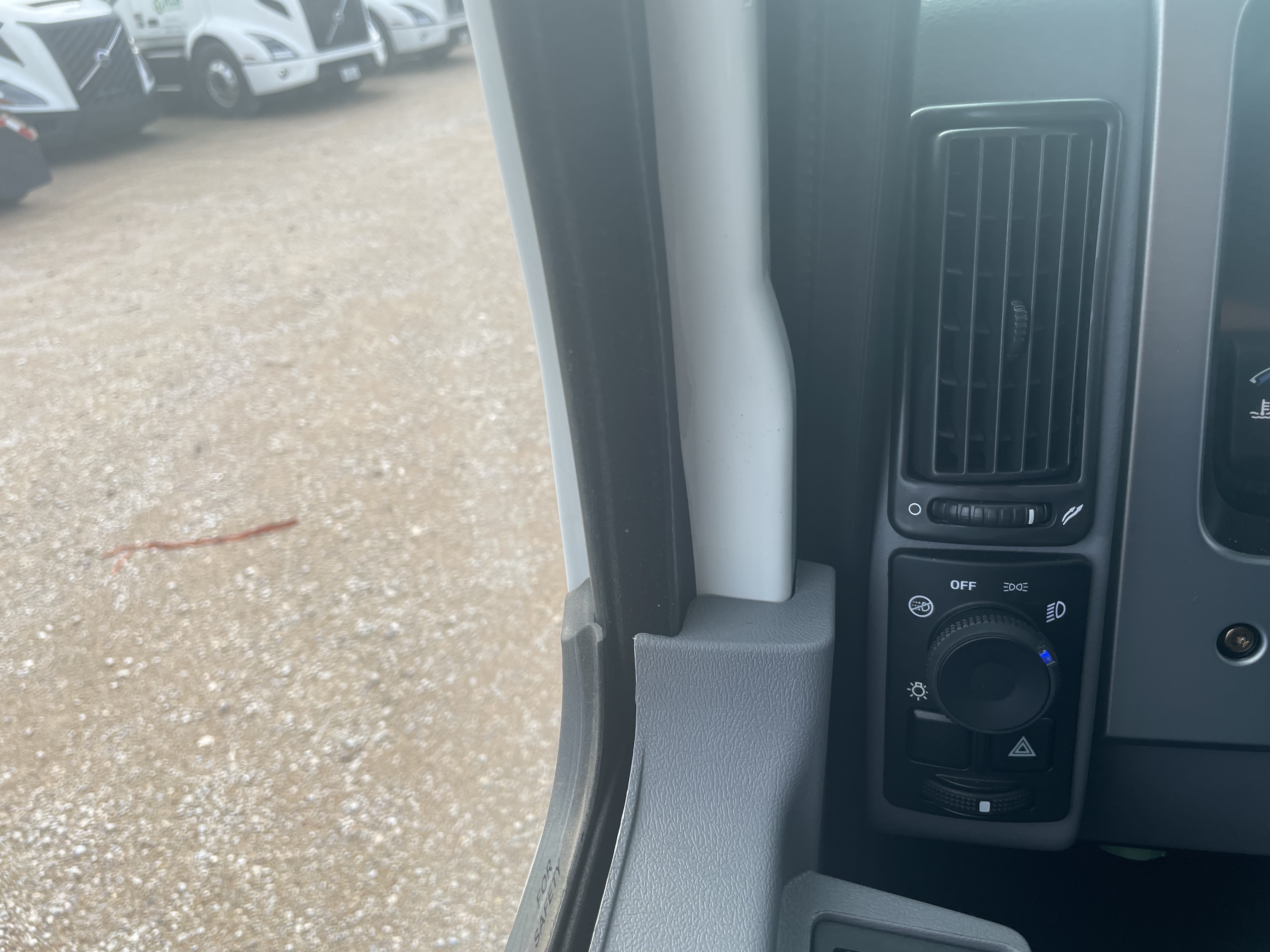 2026 Mack - image 24