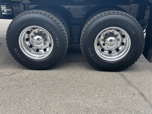 2026 Mack Granite - image 8