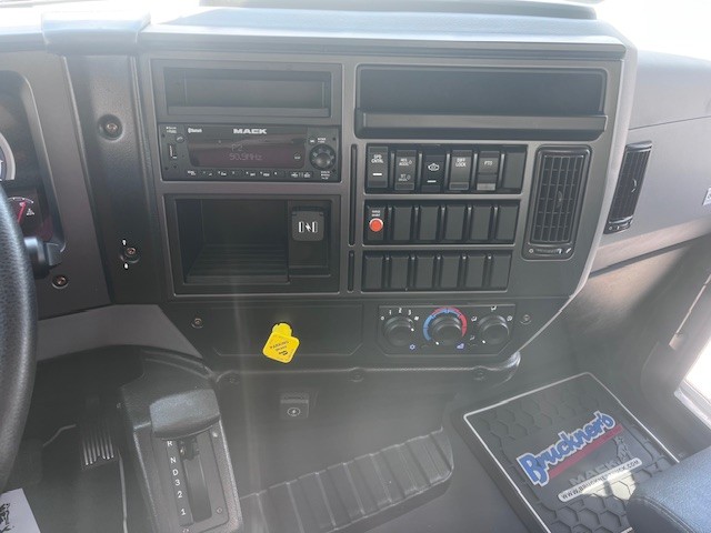 2025 Mack - image 10
