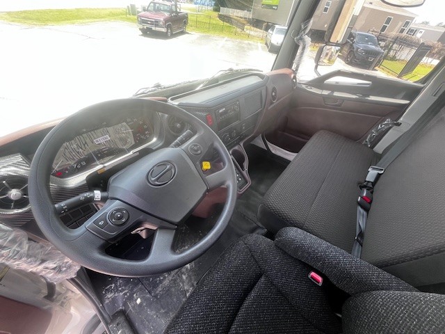 2026 Hino L7 - image 9