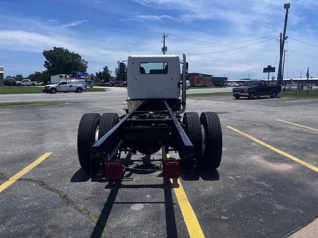 2026 Hino L7 - image 6