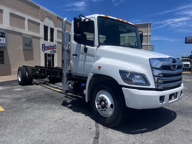 2026 Hino L7 - image 3