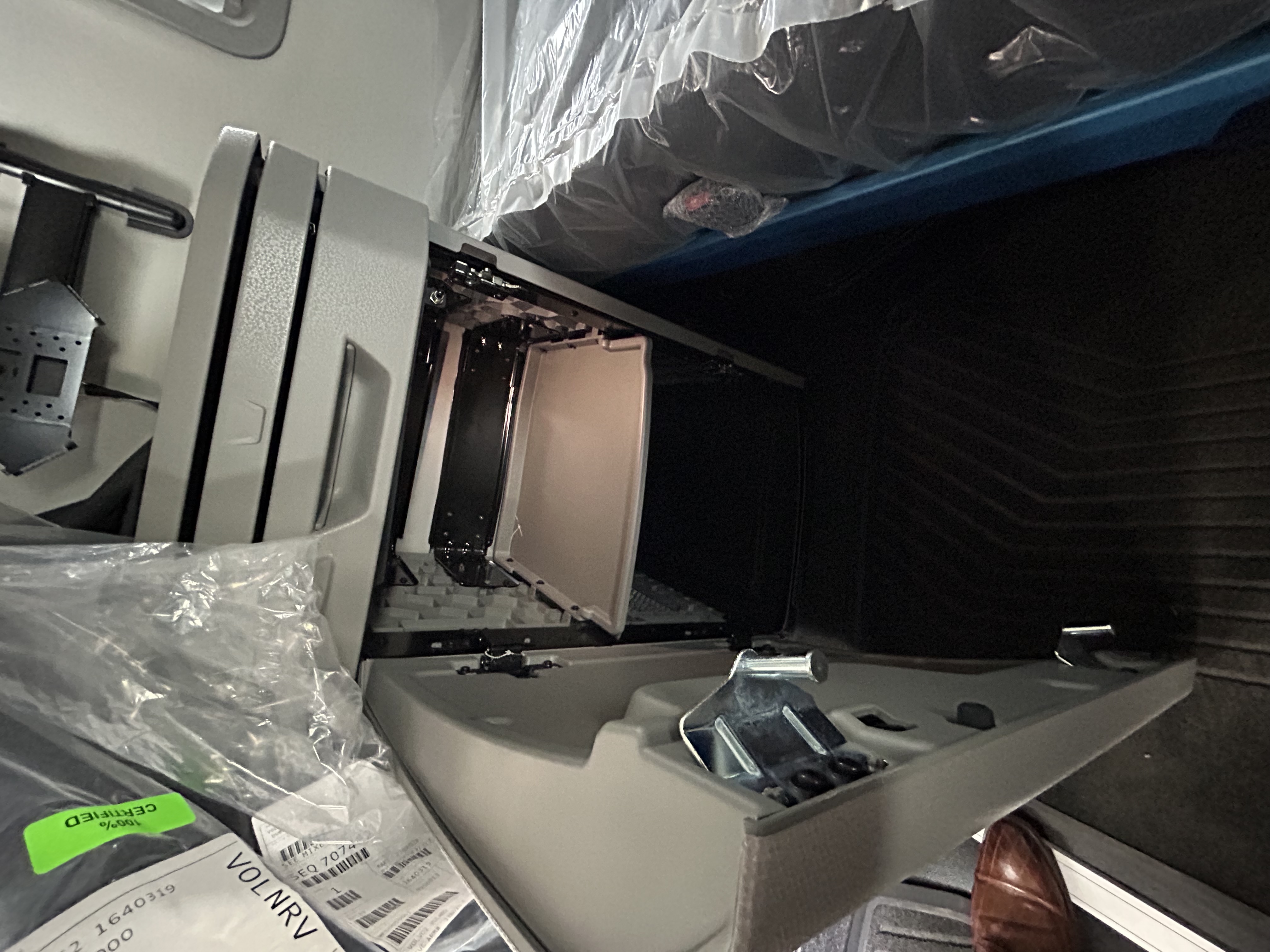 2026 Volvo - image 16