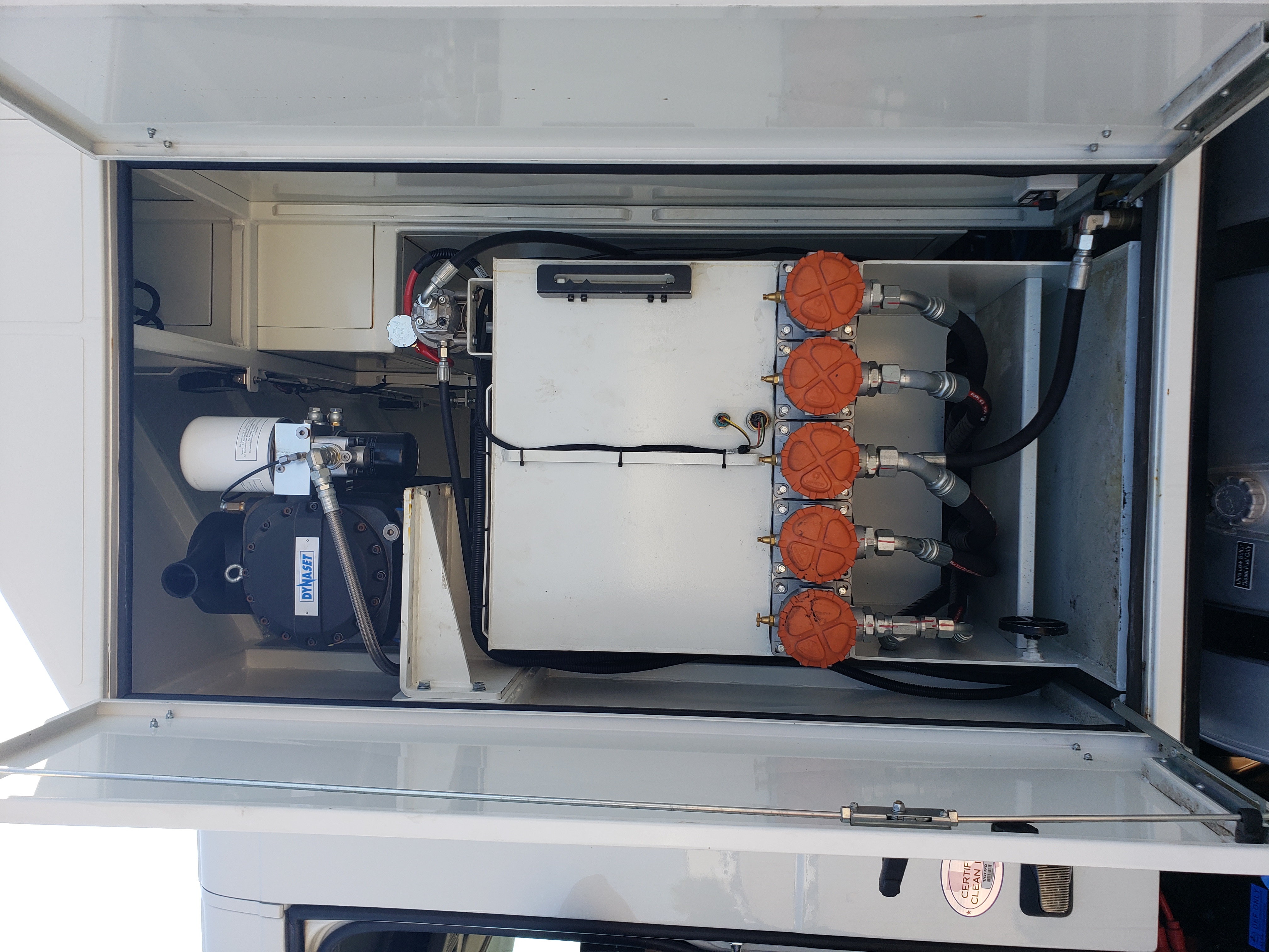 2024 Volvo - image 22