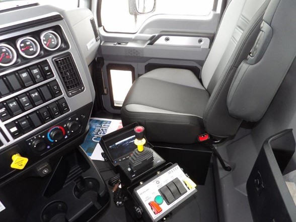 2024 Mack Granite - image 9