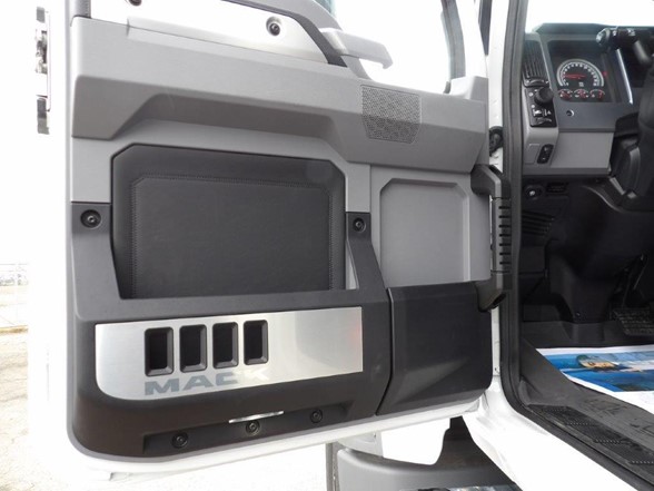 2024 Mack Granite - image 13