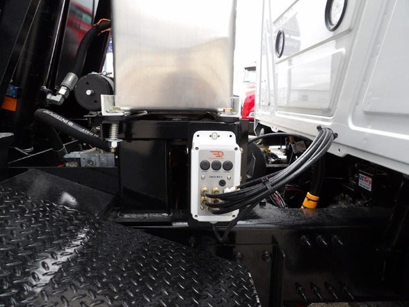 2024 Mack Granite - image 21