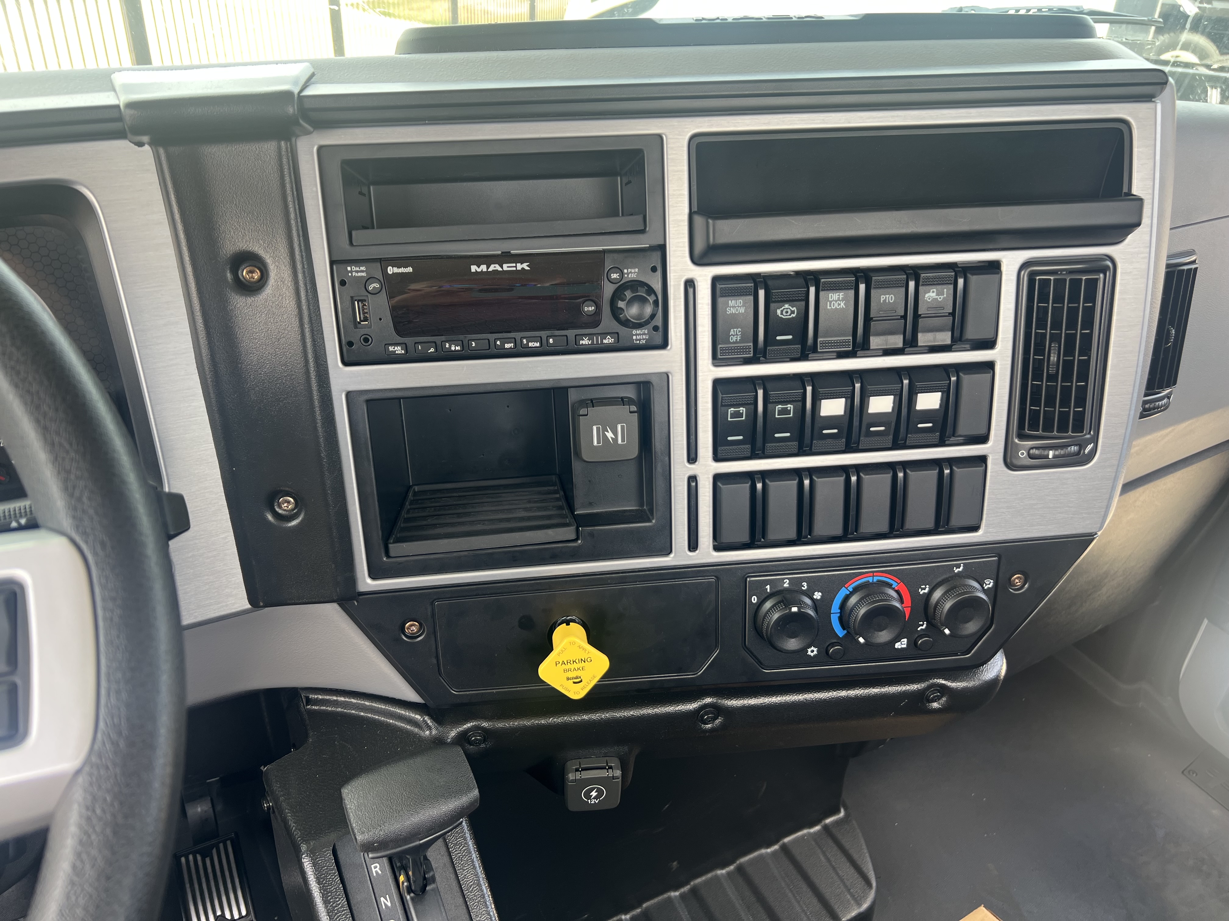 2026 Mack - image 10