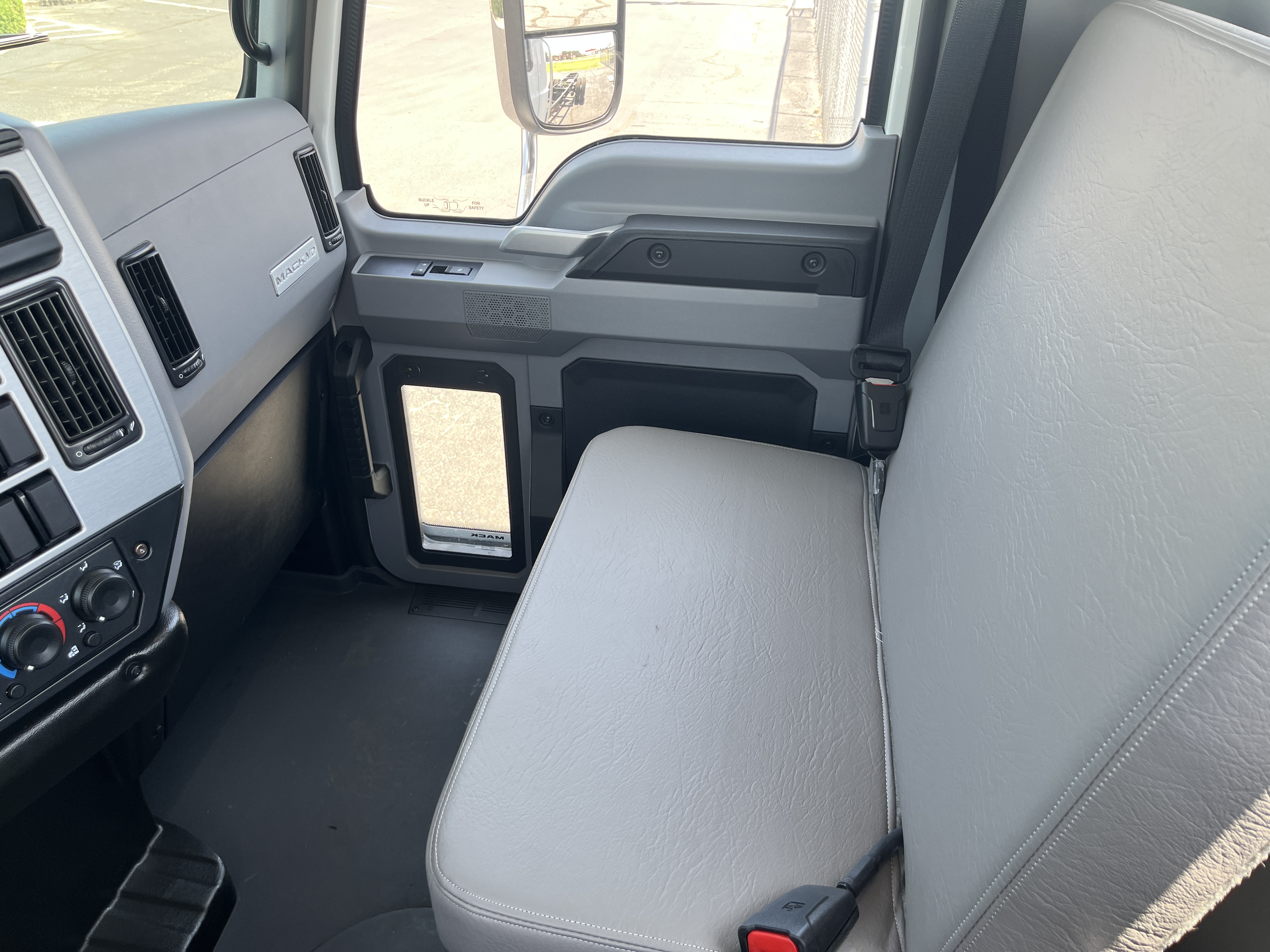 2026 Mack - image 14