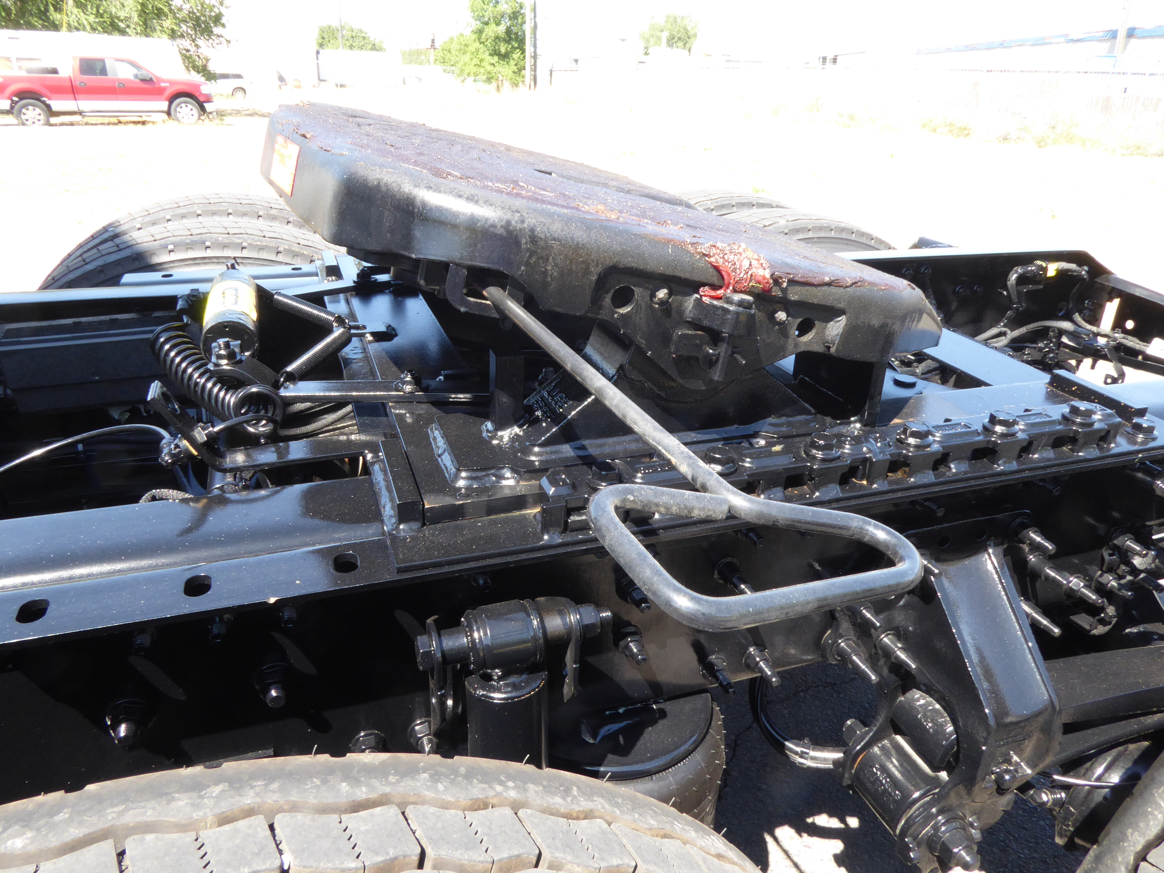 2025 Volvo - image 20