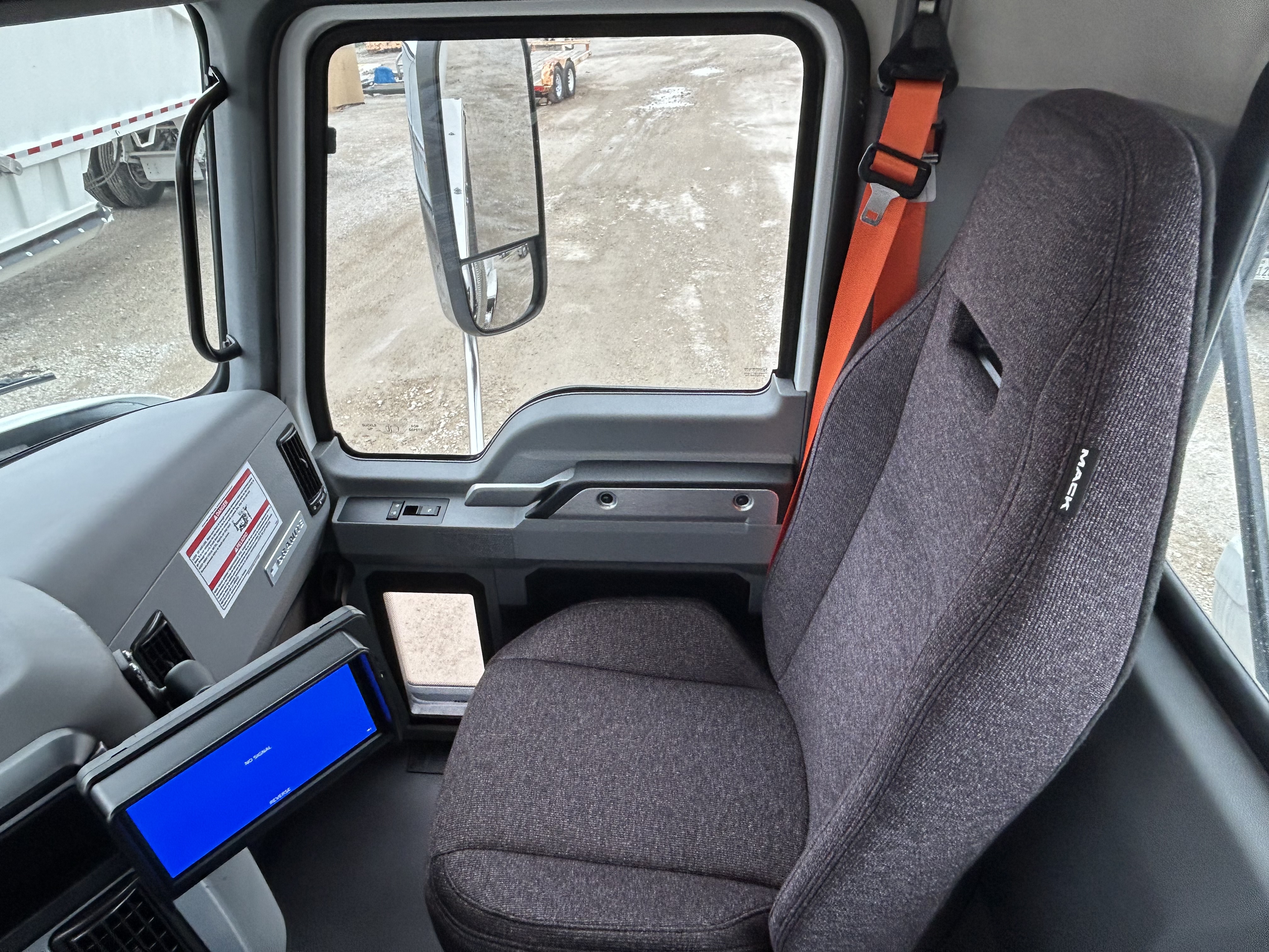 2025 Mack - image 12