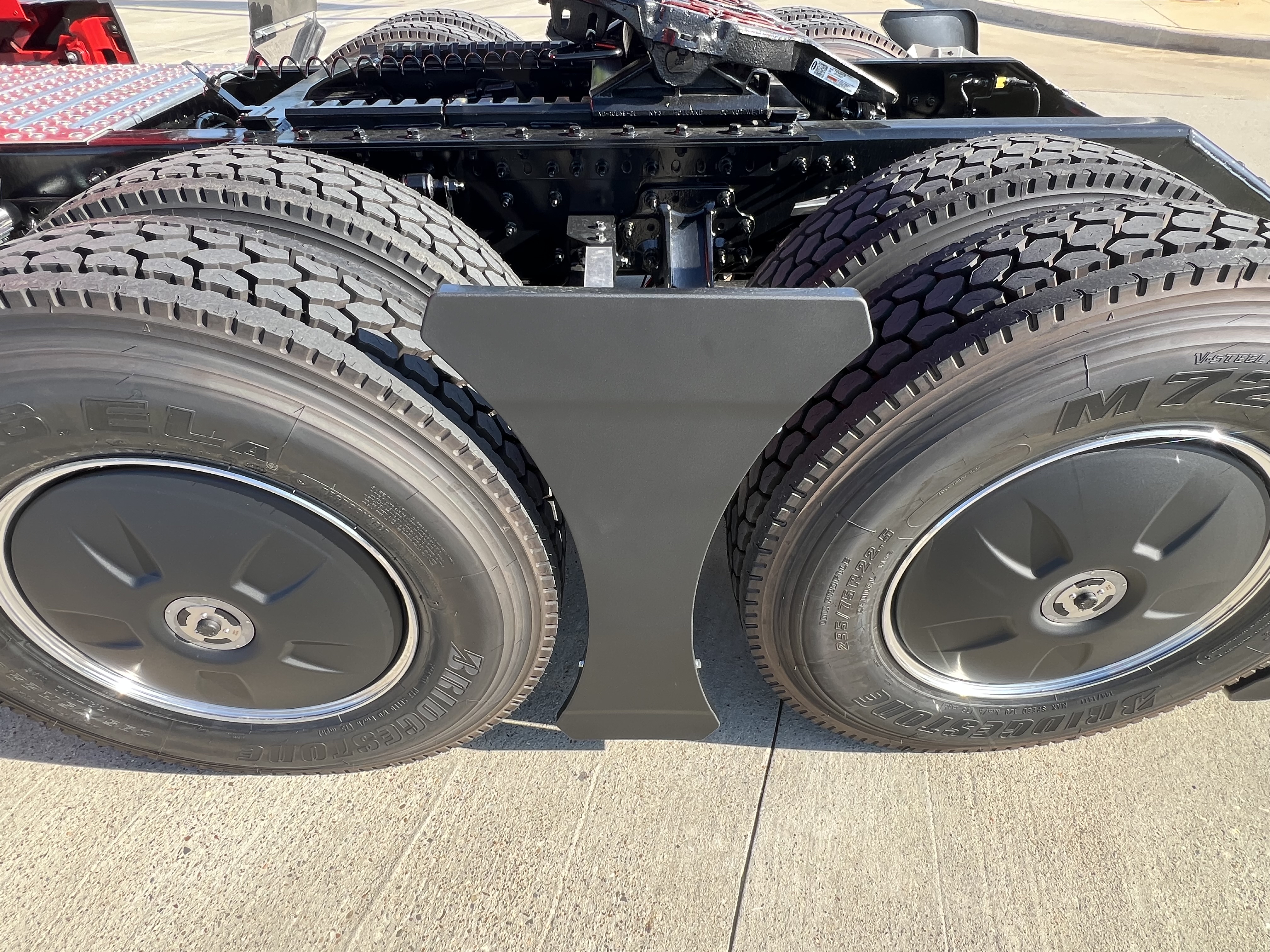 2026 Volvo - image 7