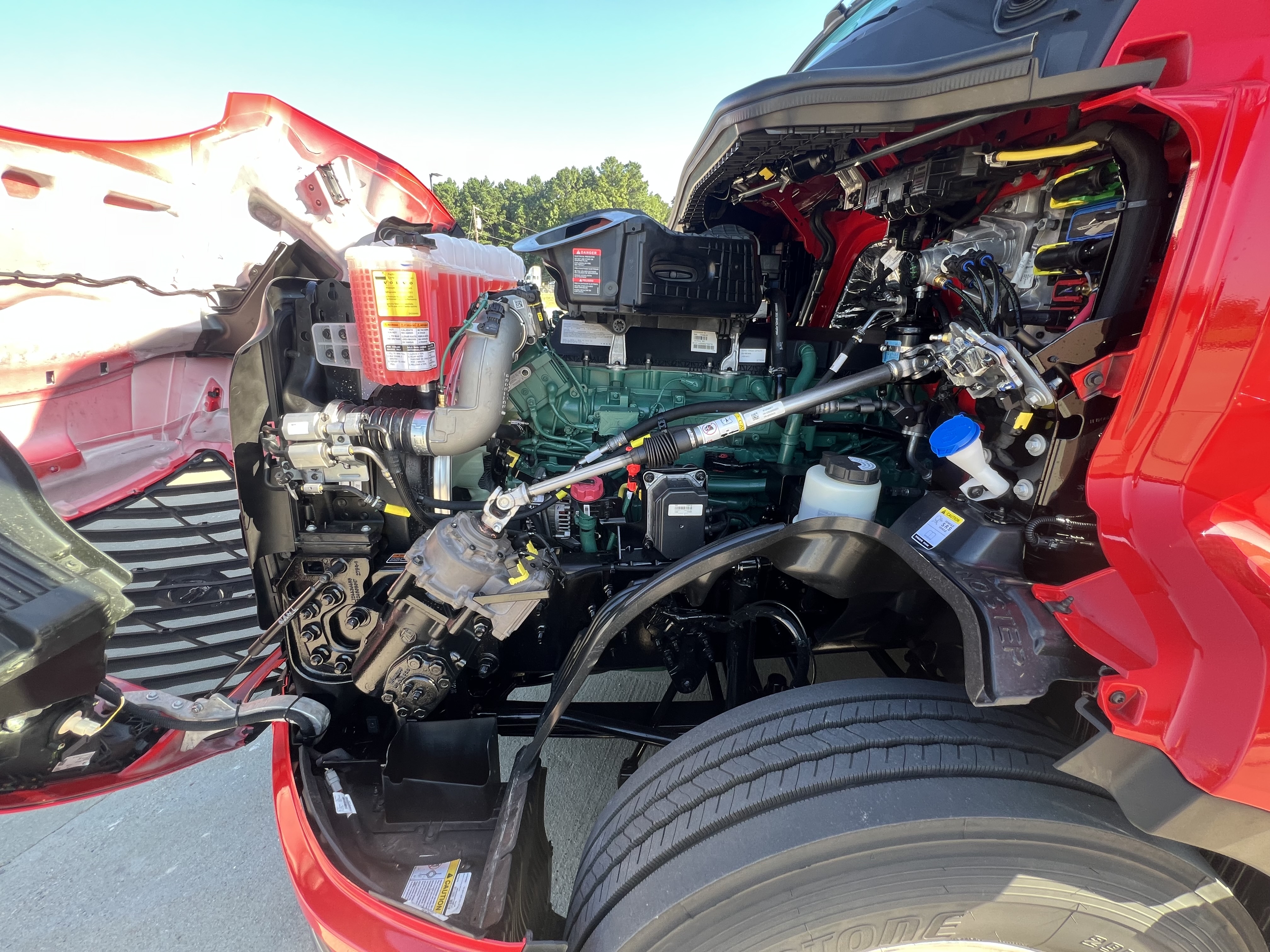 2026 Volvo - image 19