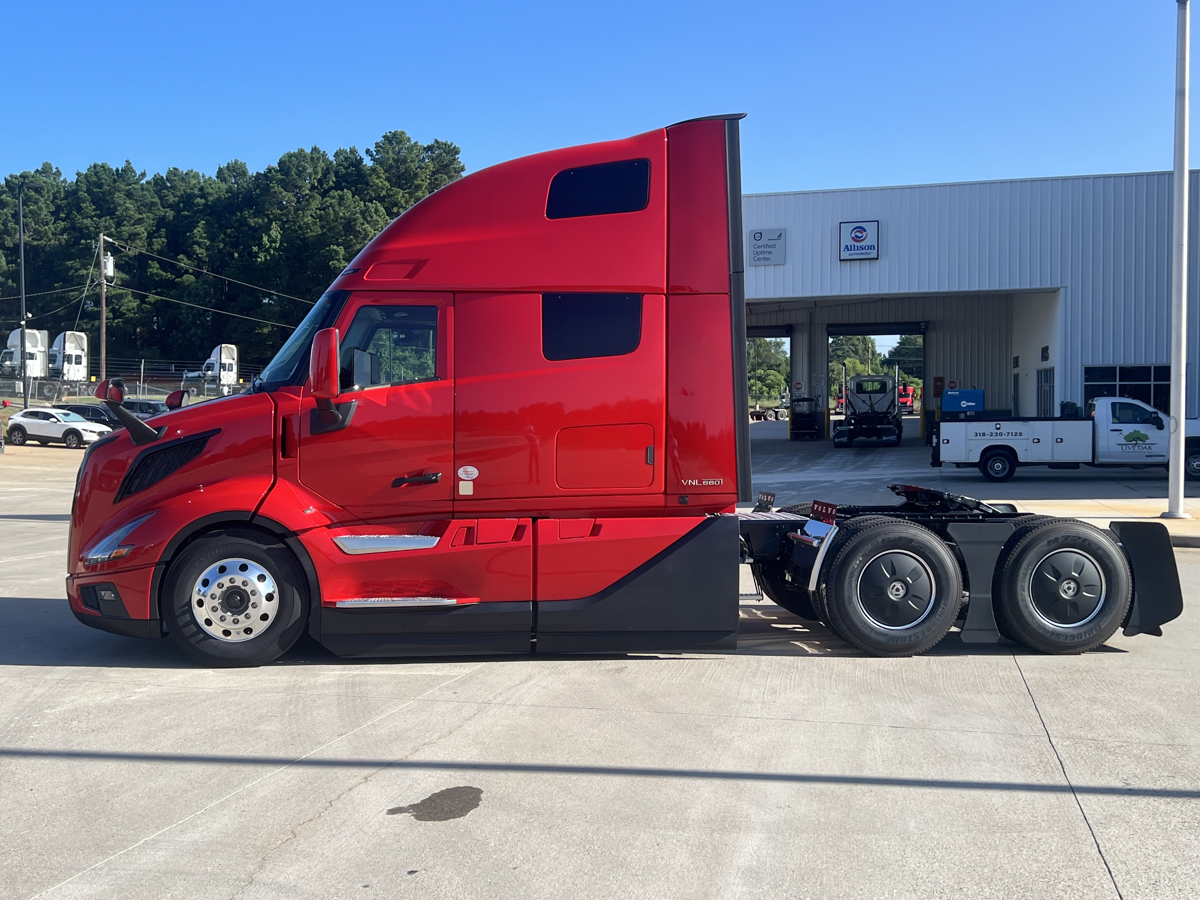 2026 Volvo - image 3