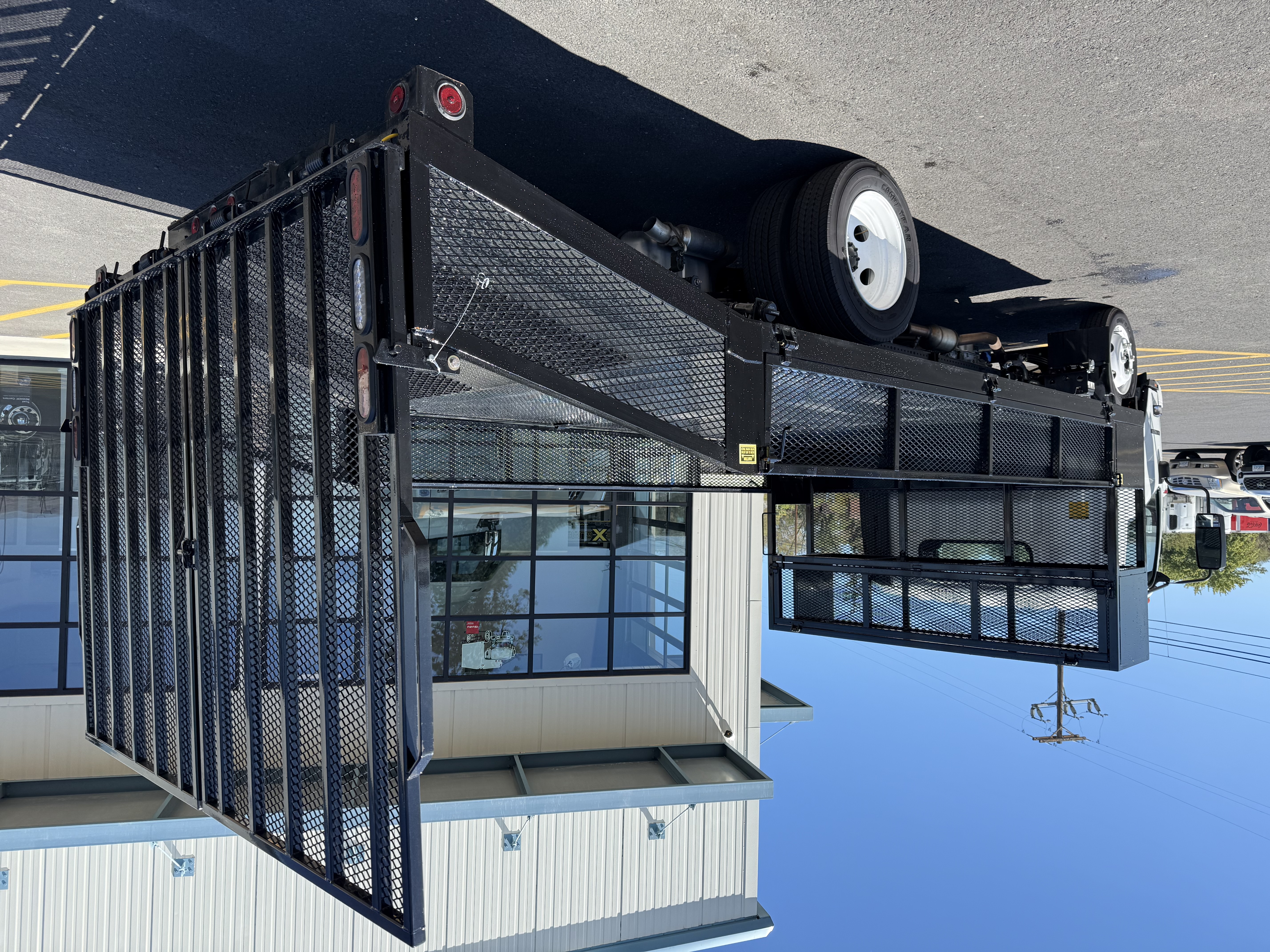 2024 Isuzu NQR - image 6