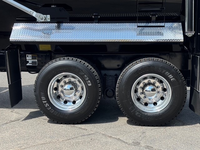 2026 Mack Granite - image 7