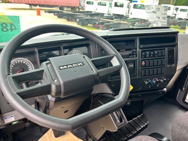 2025 Mack - image 5