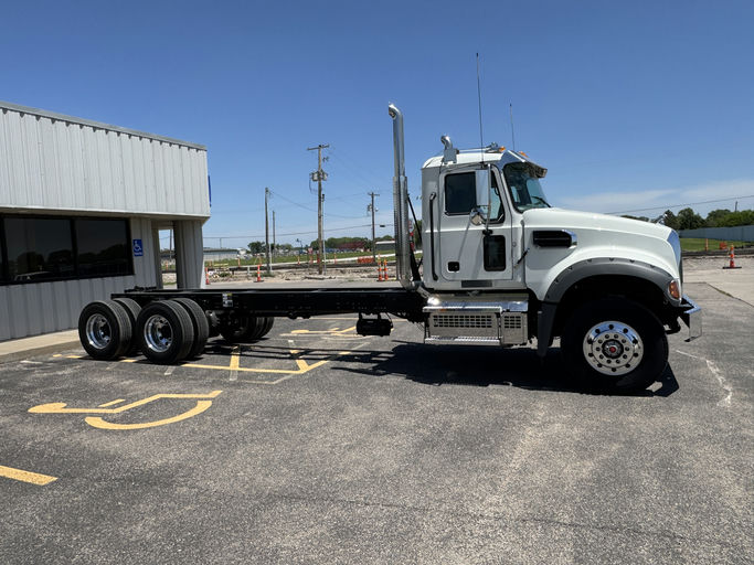 2026 Mack Granite - image 2