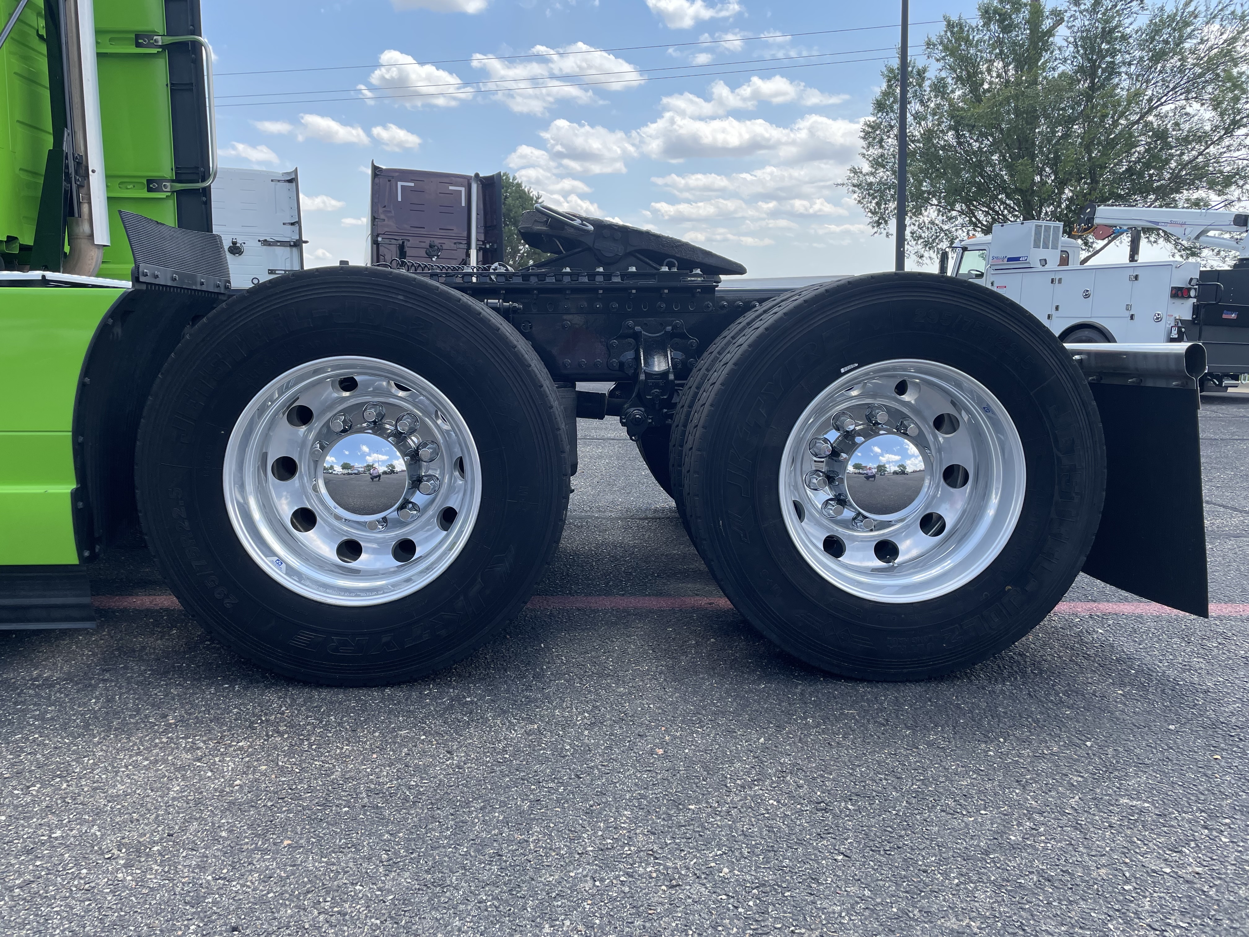 2024 Volvo - image 6