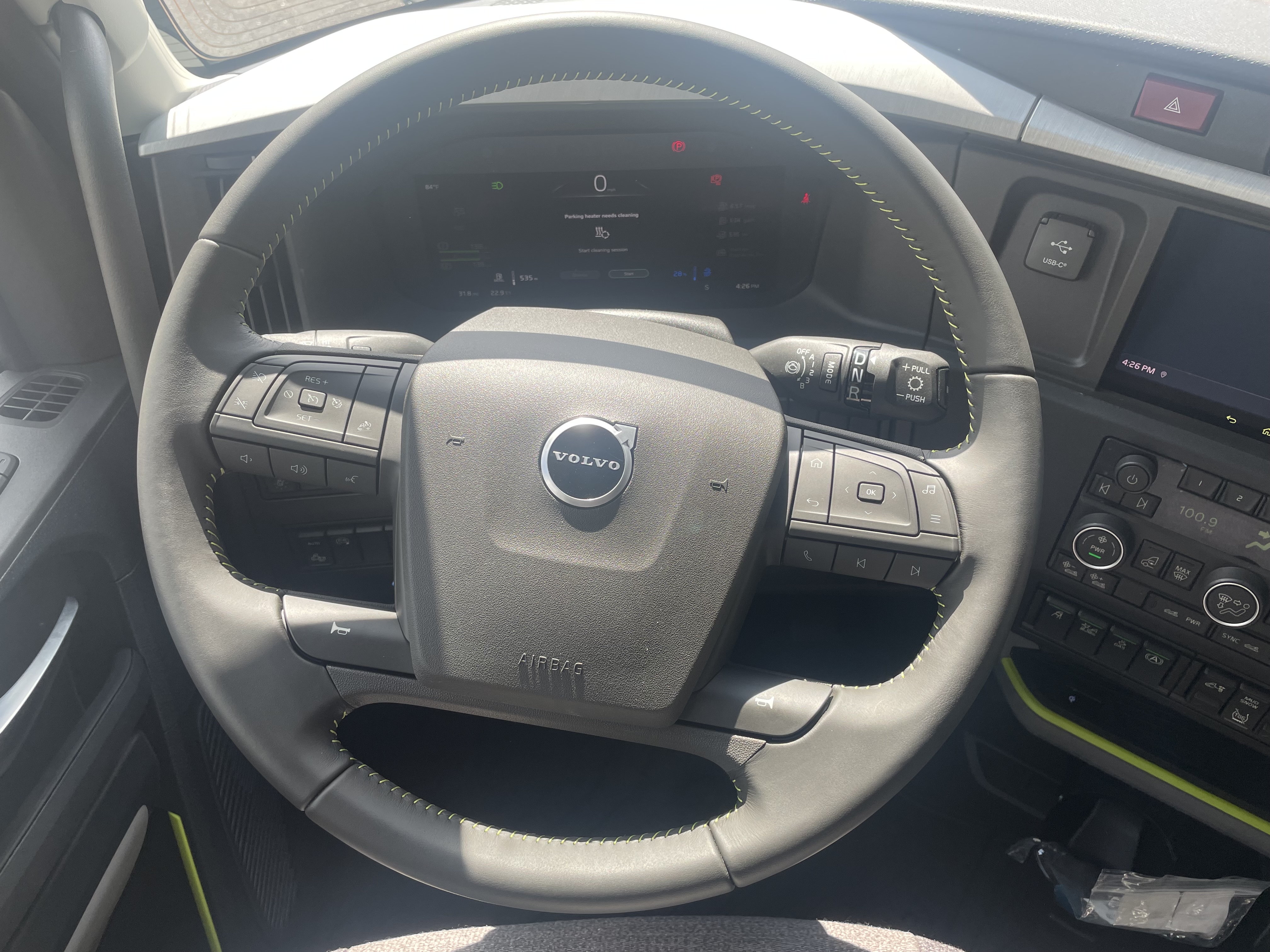 2026 Volvo - image 12