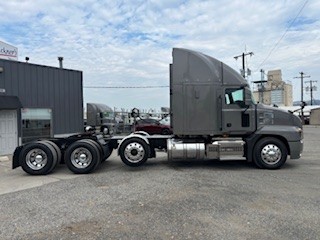 2019 Mack - image 5
