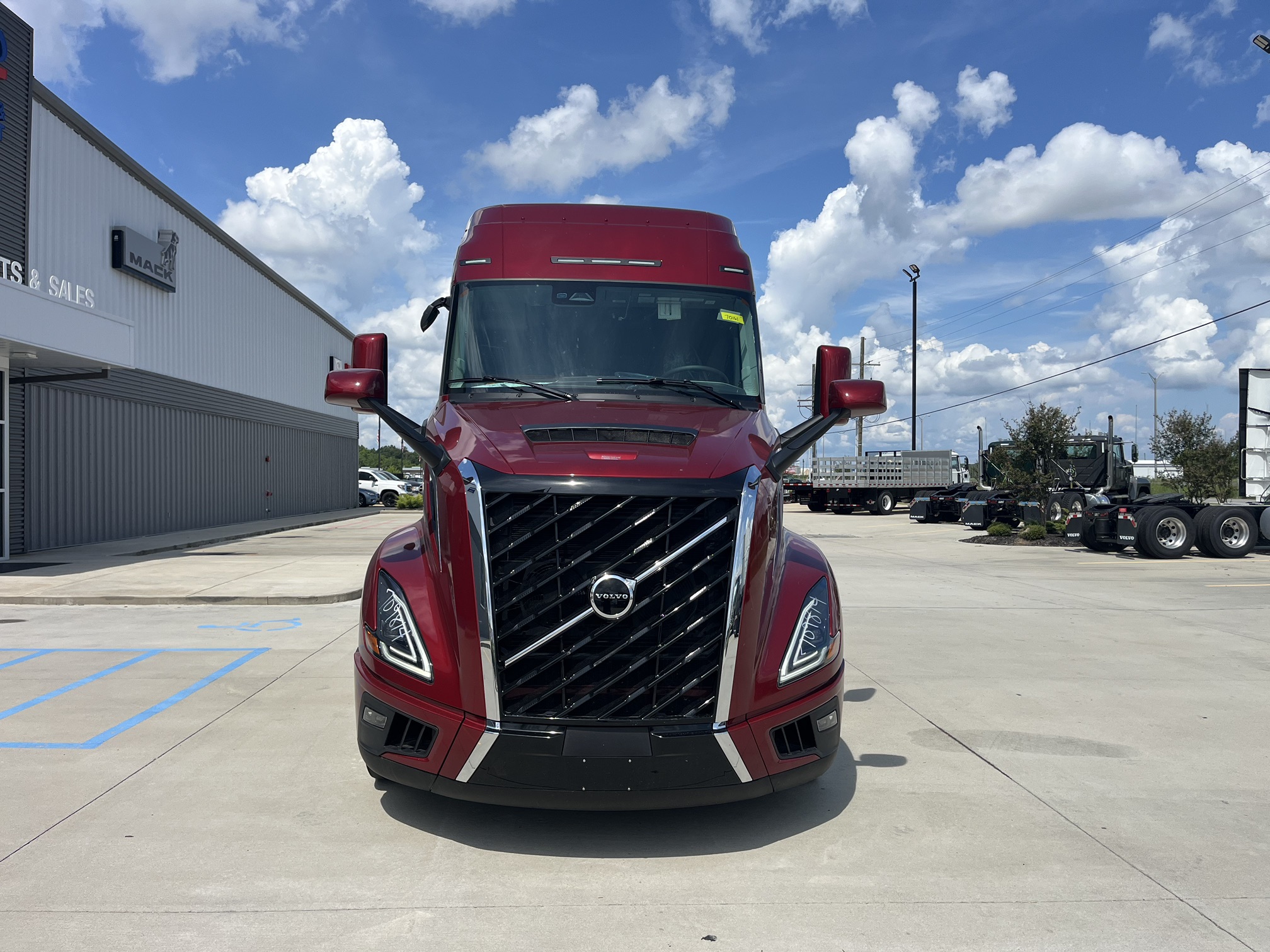 2026 Volvo - image 2