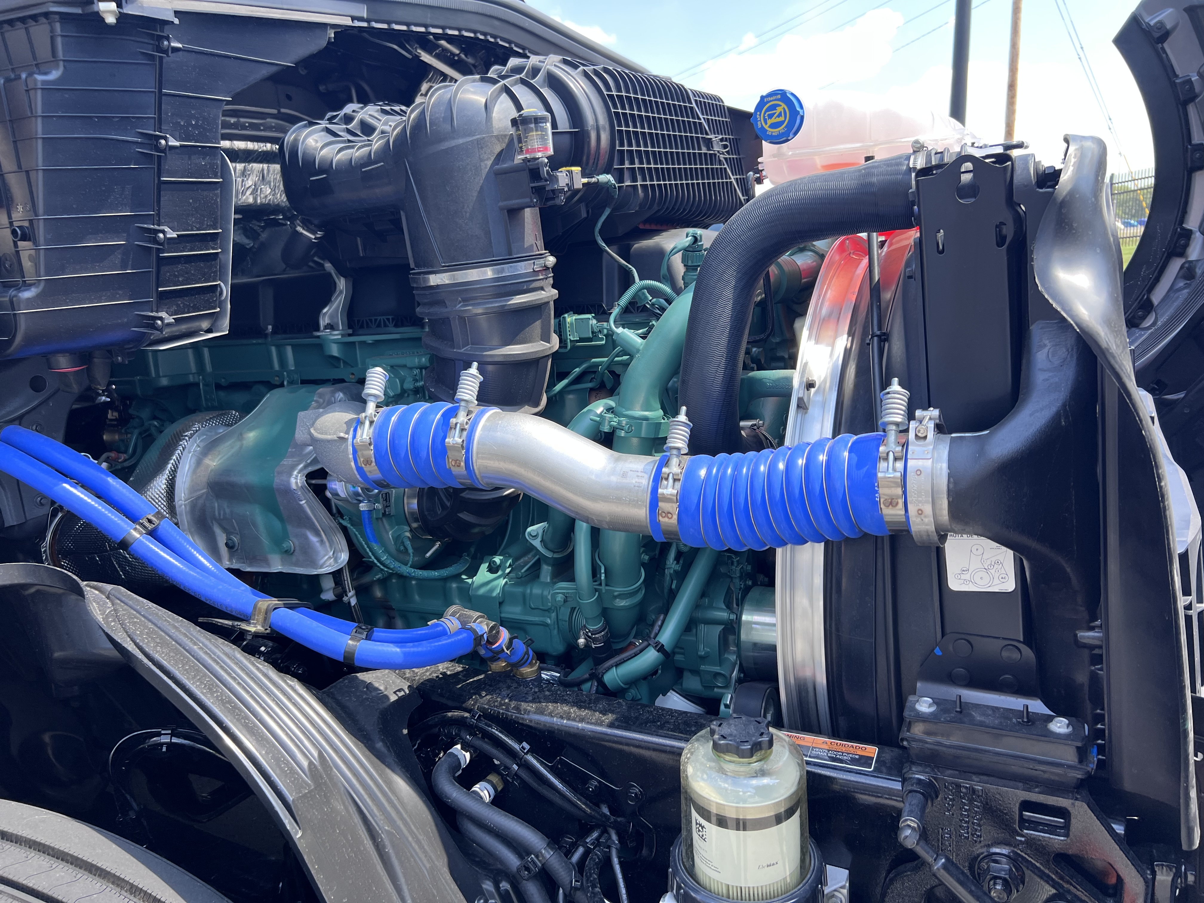 2026 Volvo - image 14