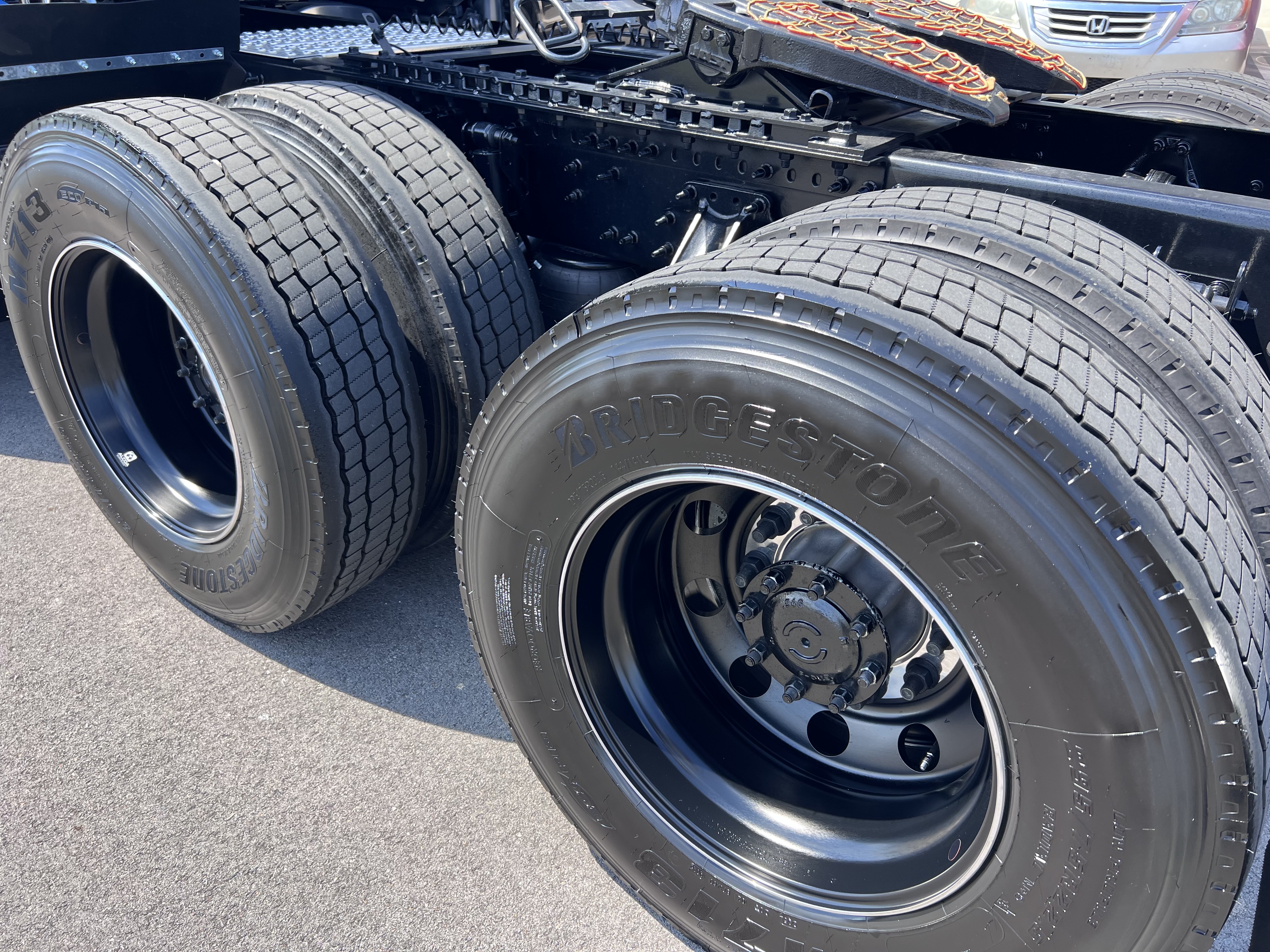 2026 Volvo - image 4