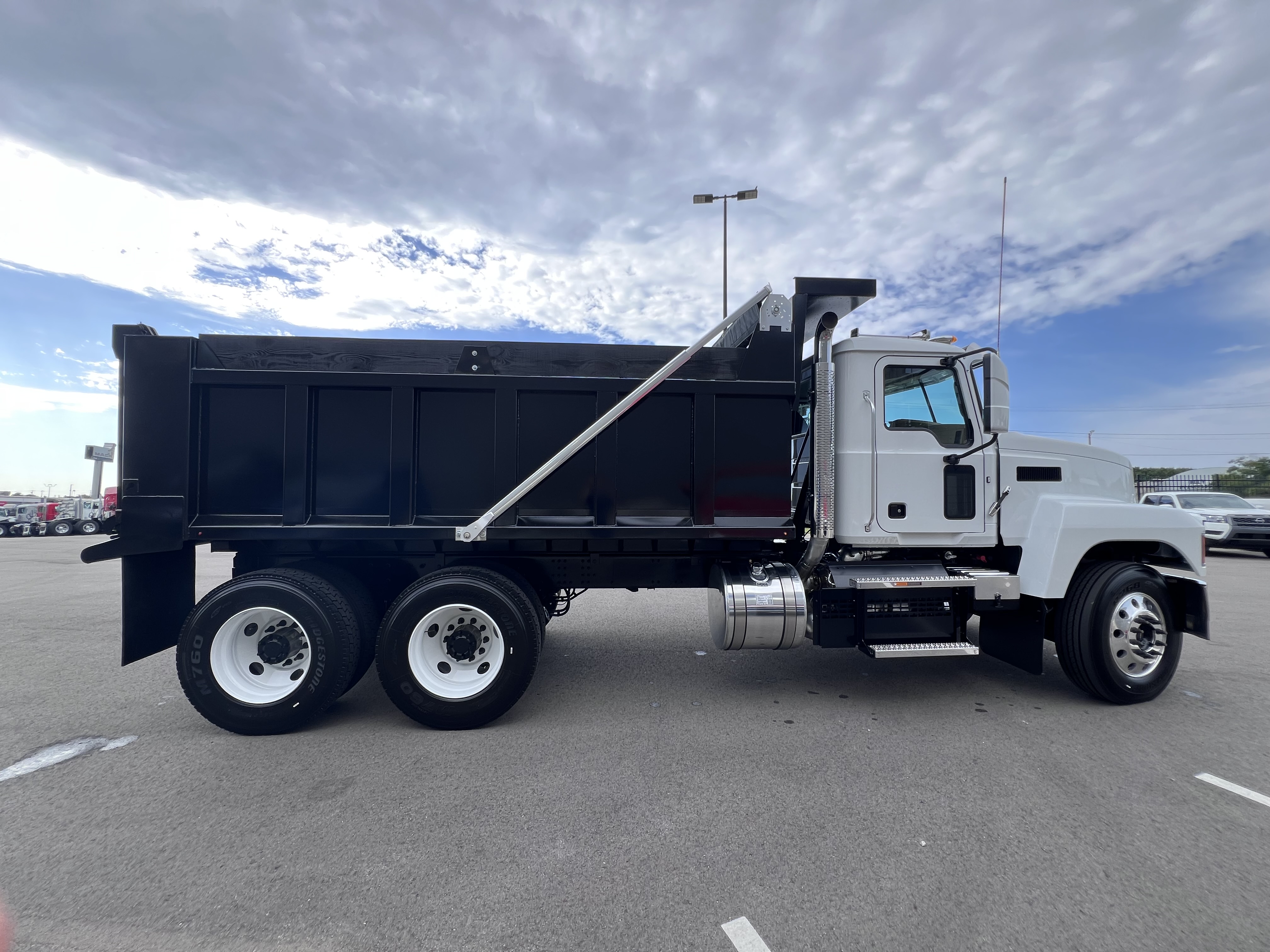 2026 Mack - image 10