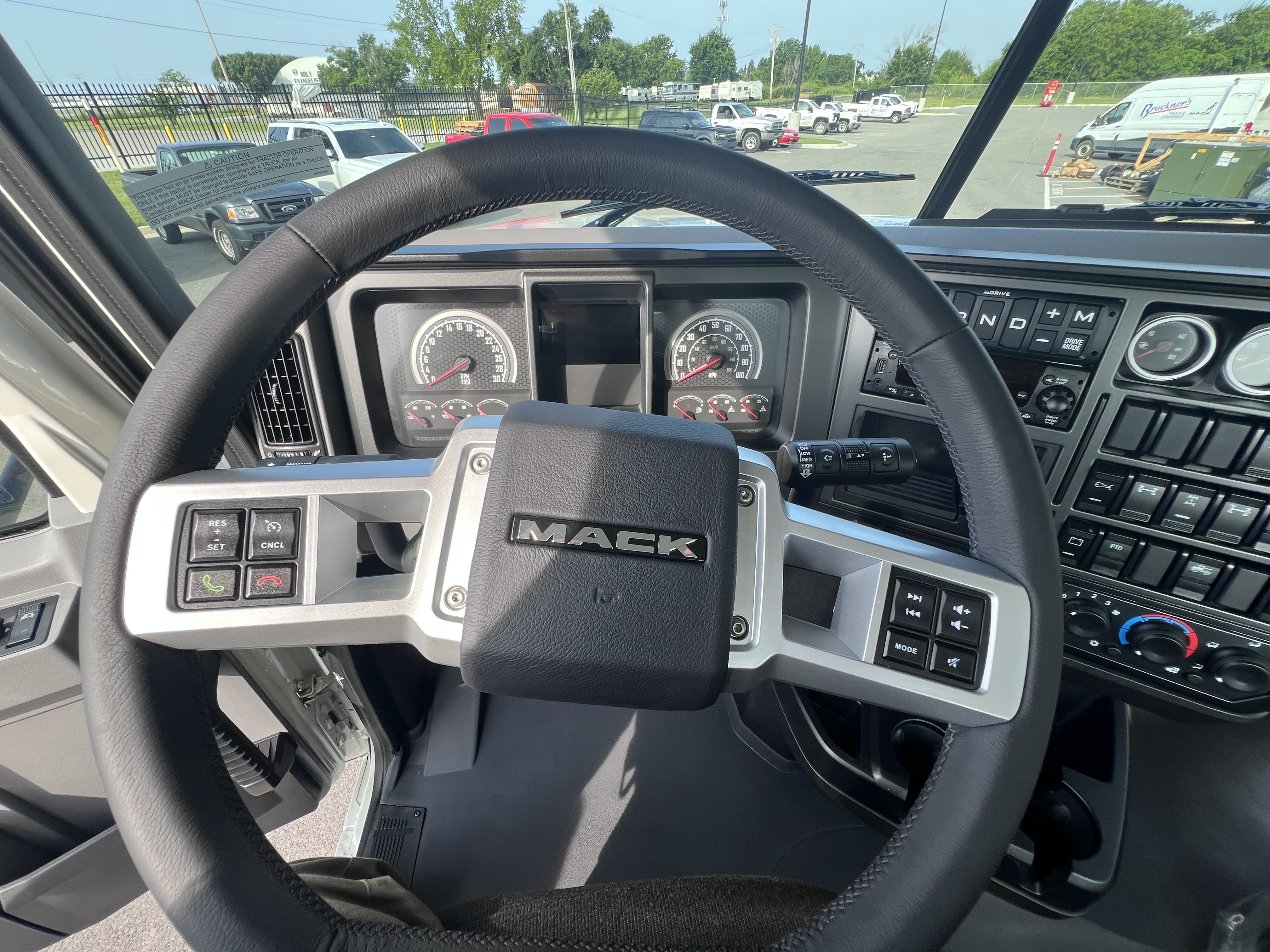 2026 Mack - image 15