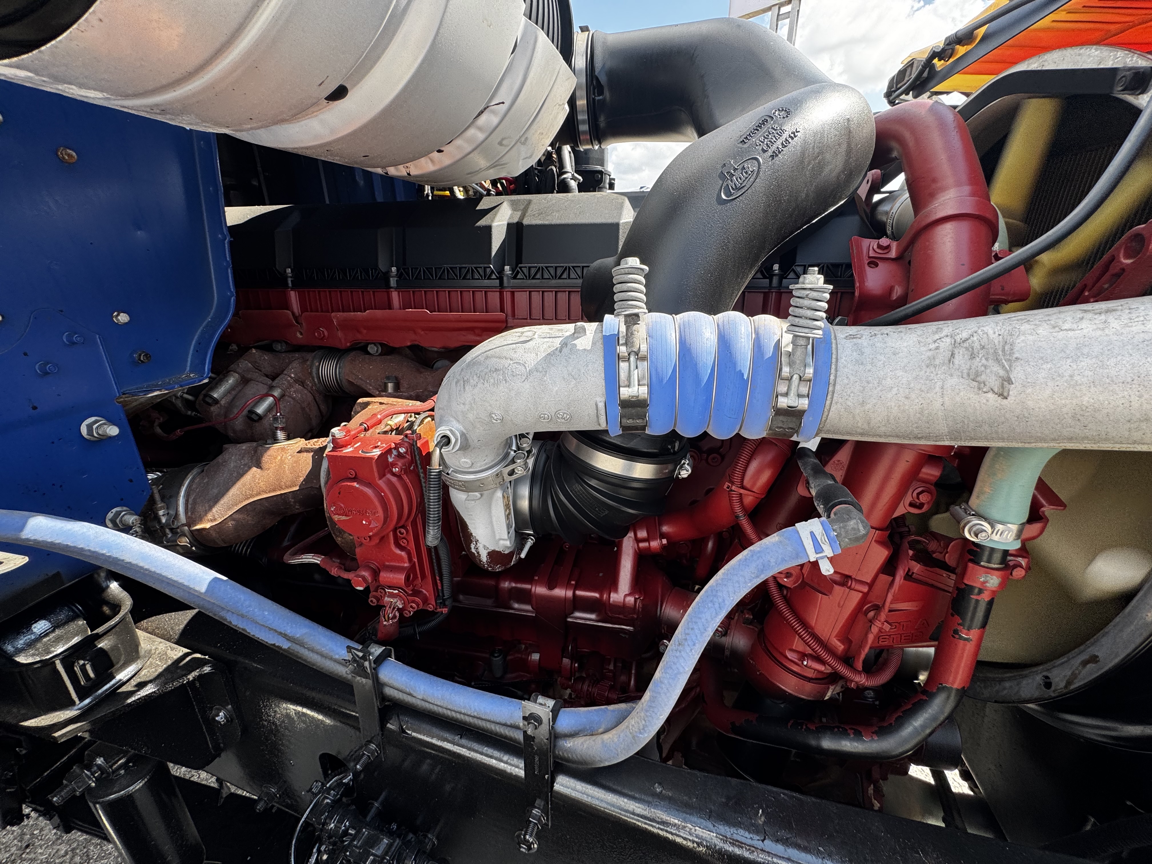 2024 Mack Granite - image 12