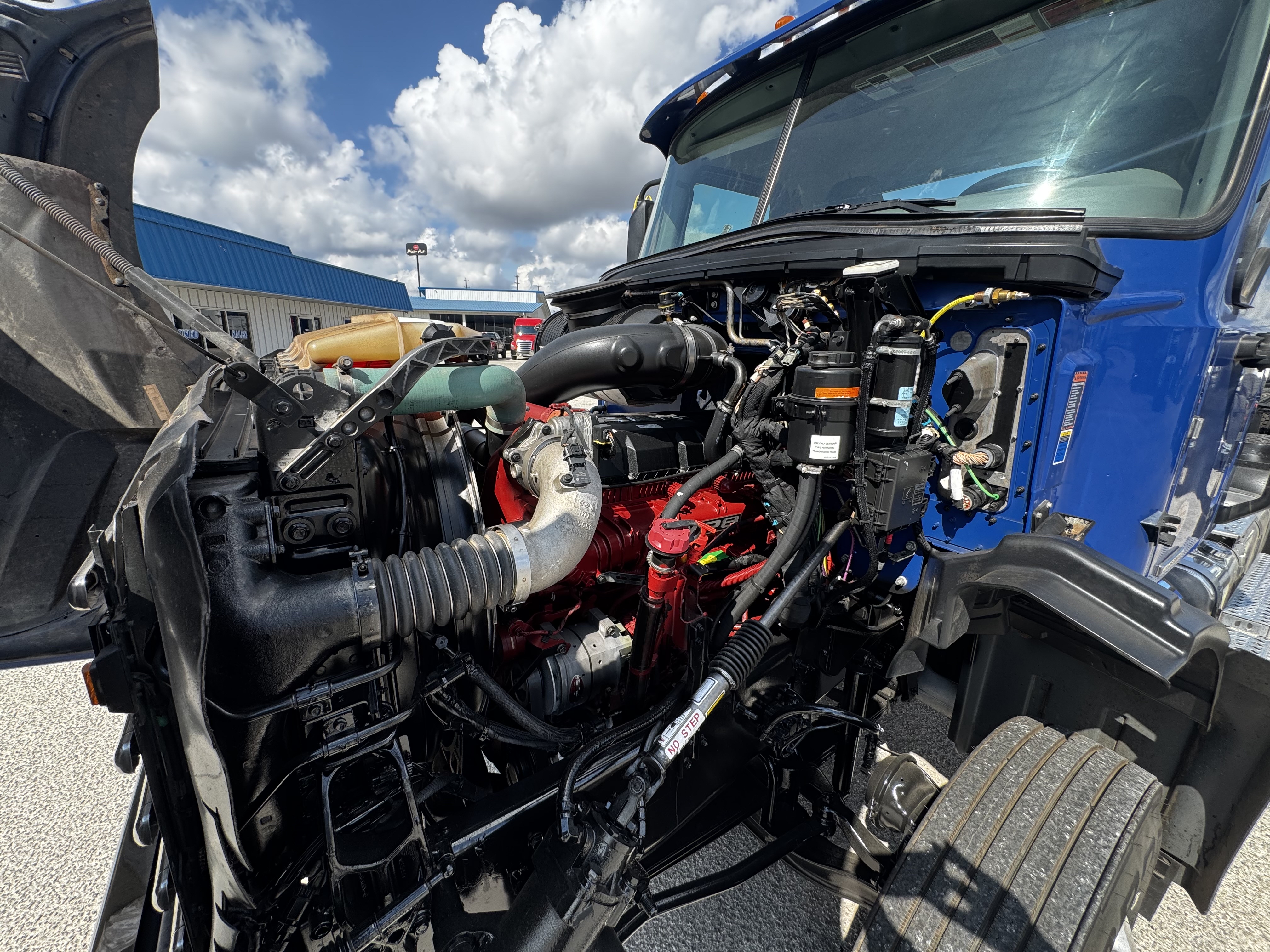 2024 Mack Granite - image 8