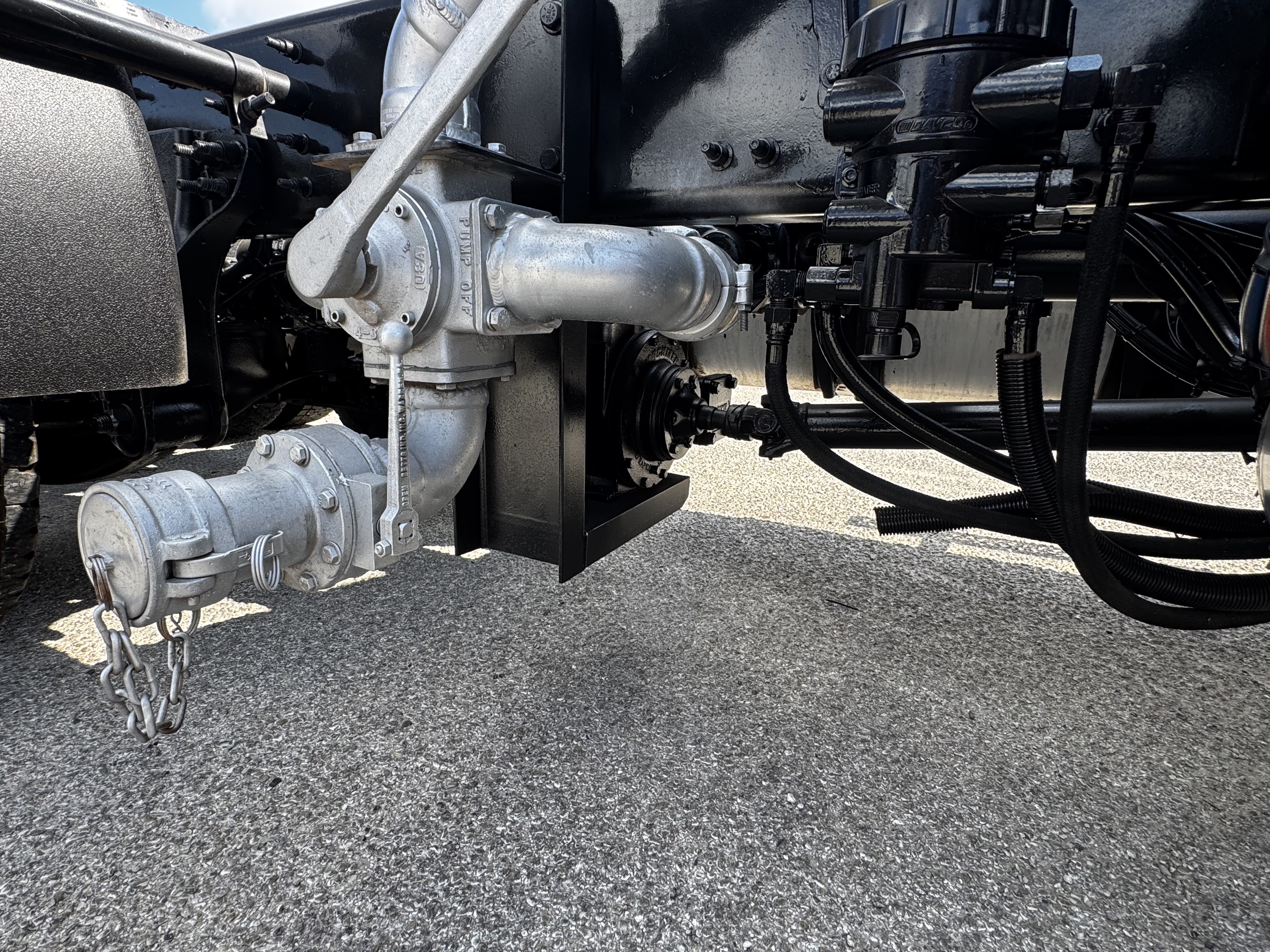 2024 Mack Granite - image 10