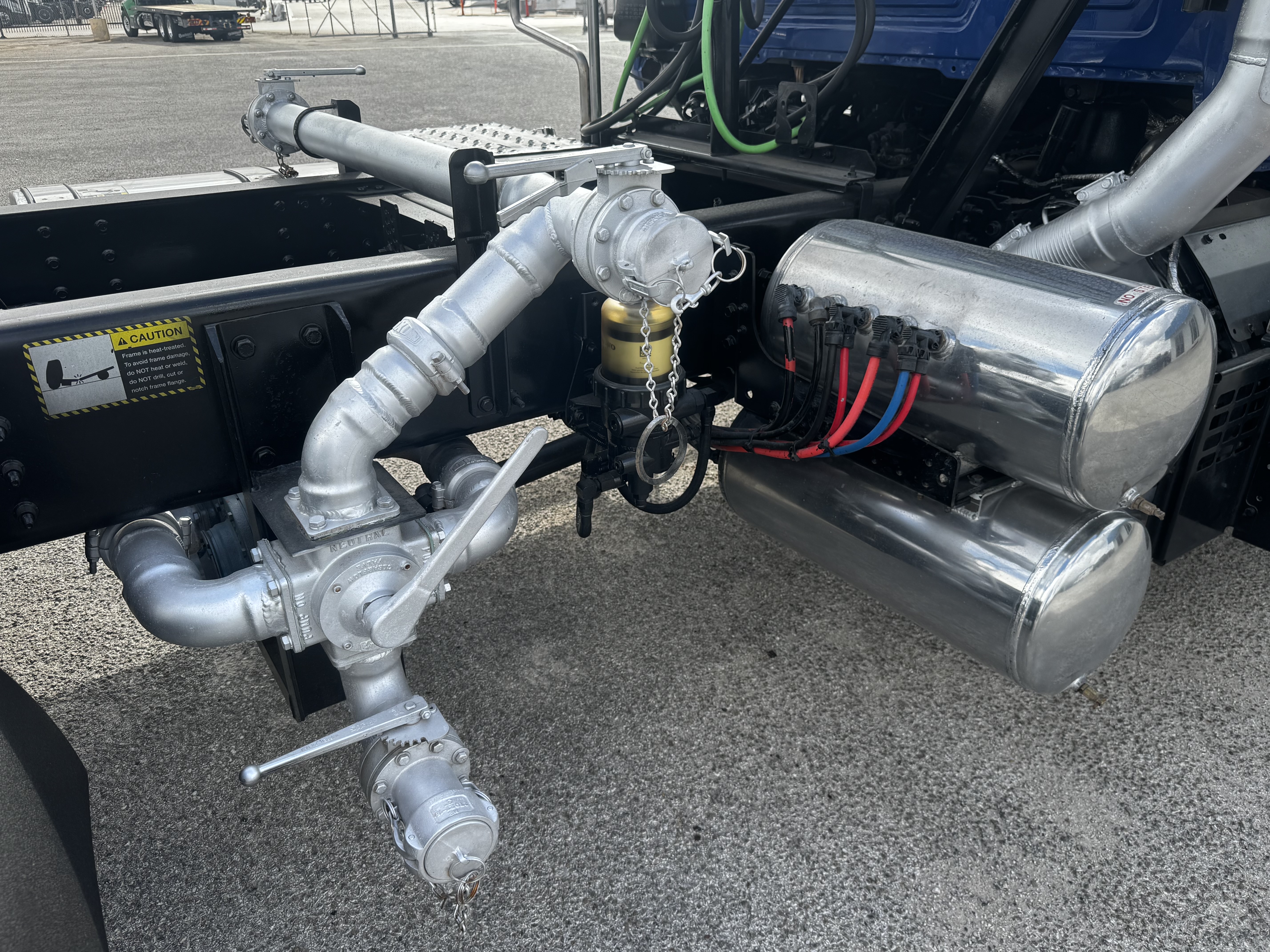 2024 Mack Granite - image 11