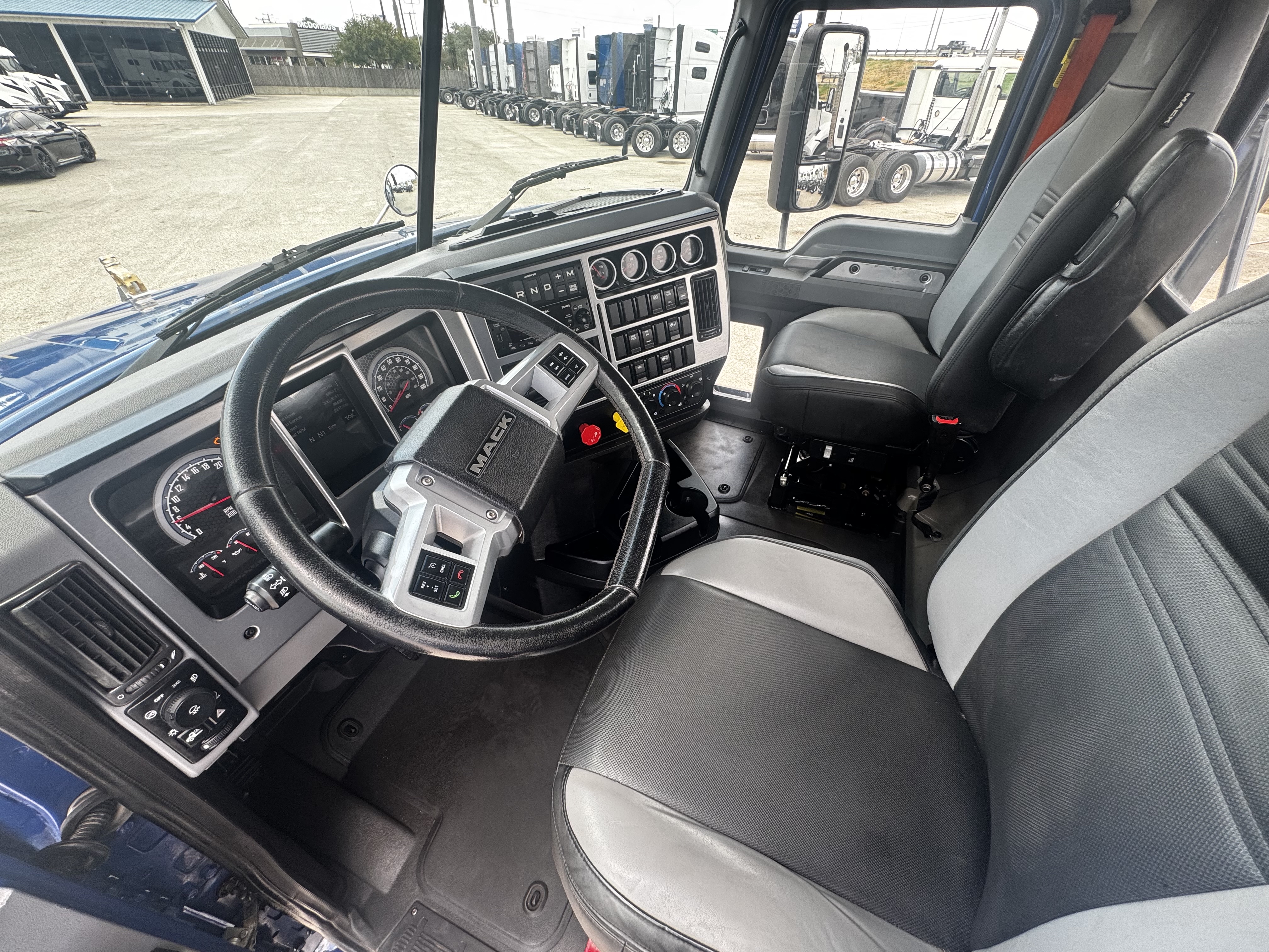 2024 Mack - image 9