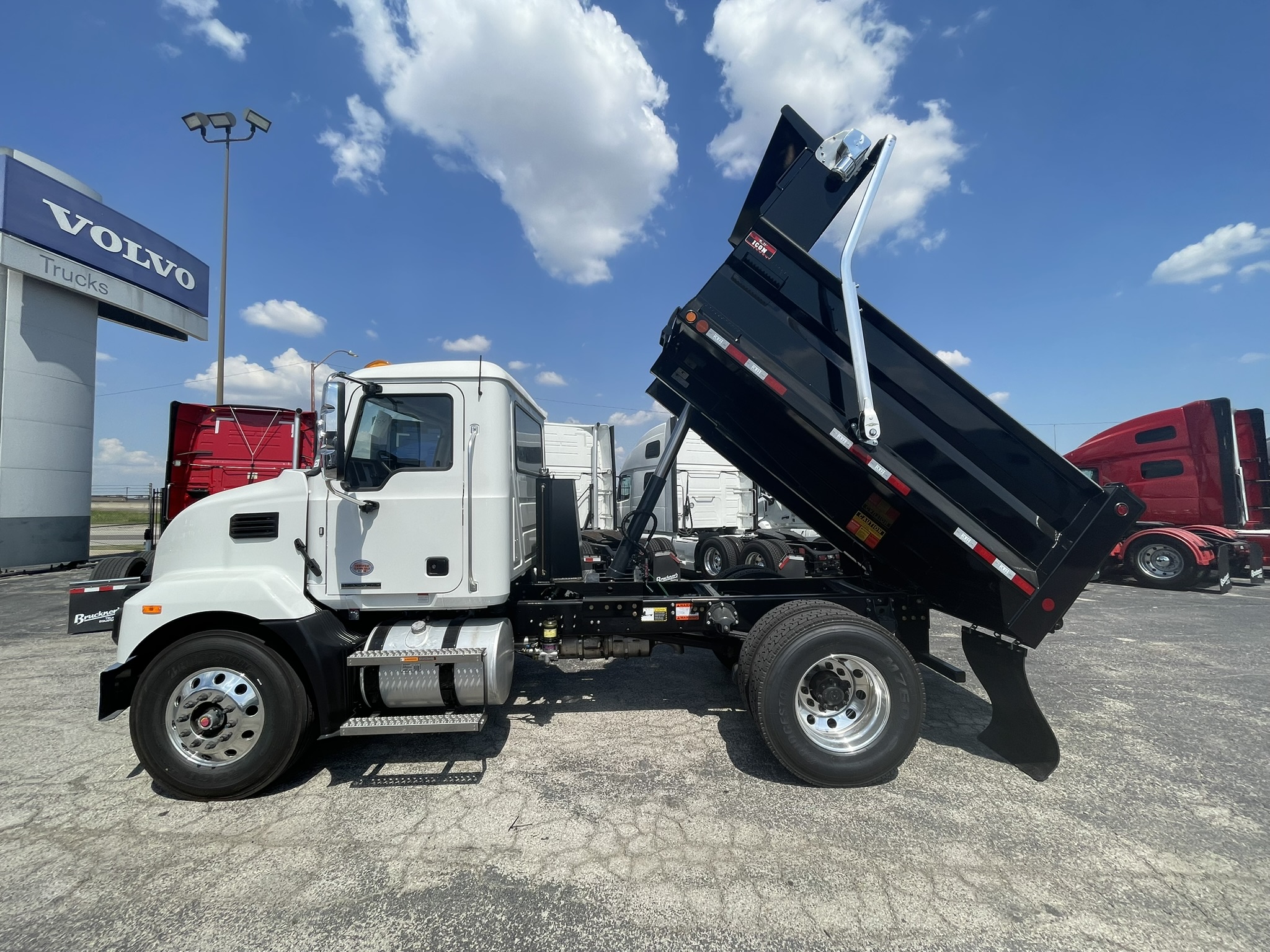 2026 Mack - image 11