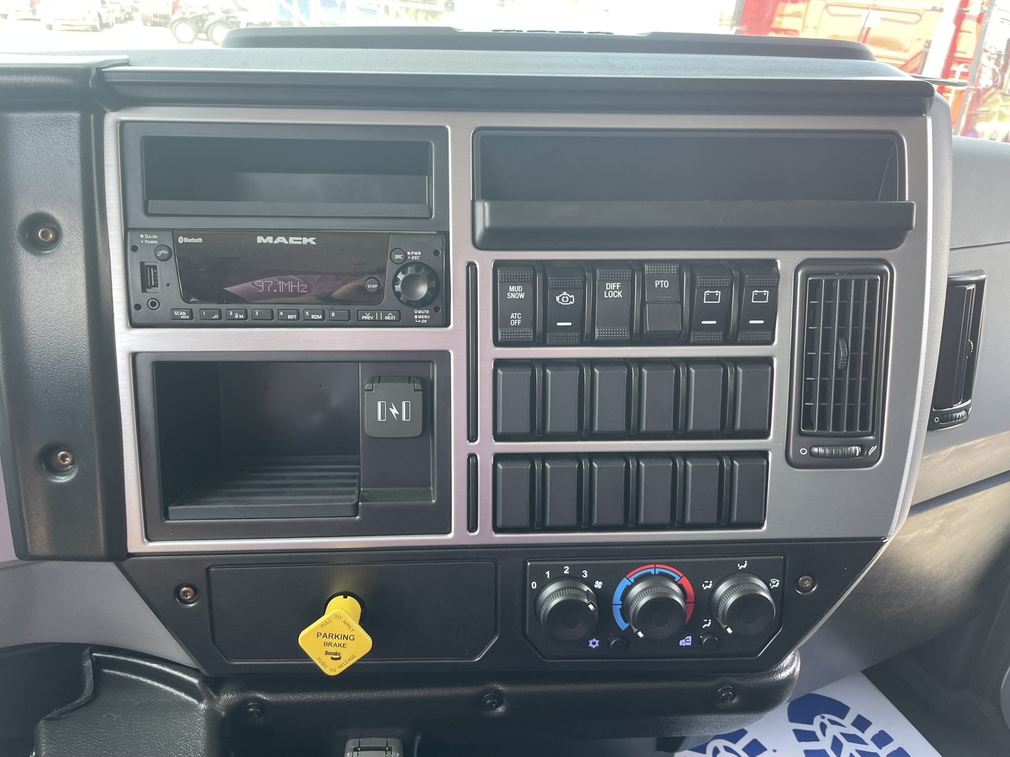 2026 Mack - image 19