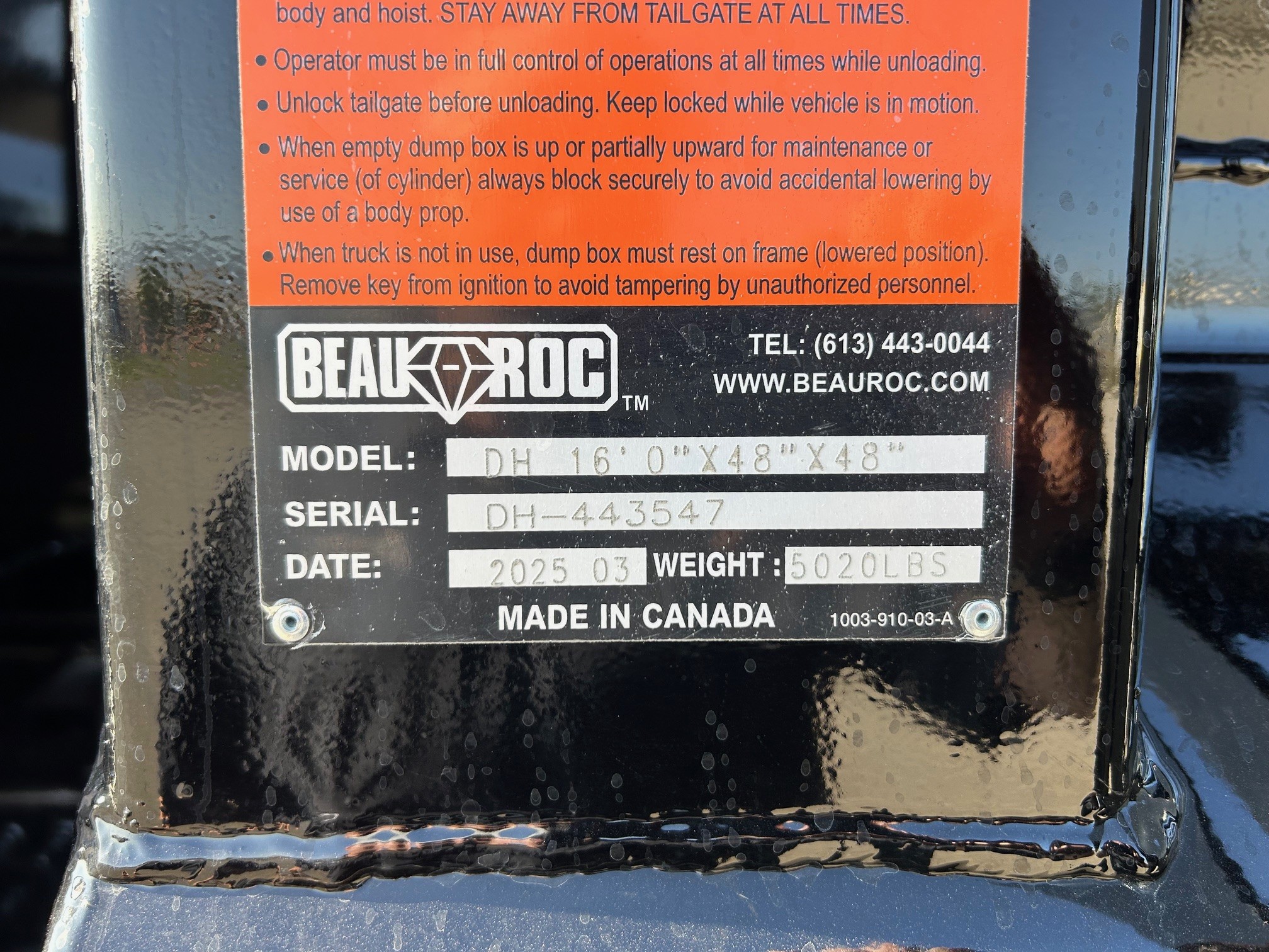 2025 Volvo - image 21