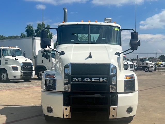 2020 Mack - image 3