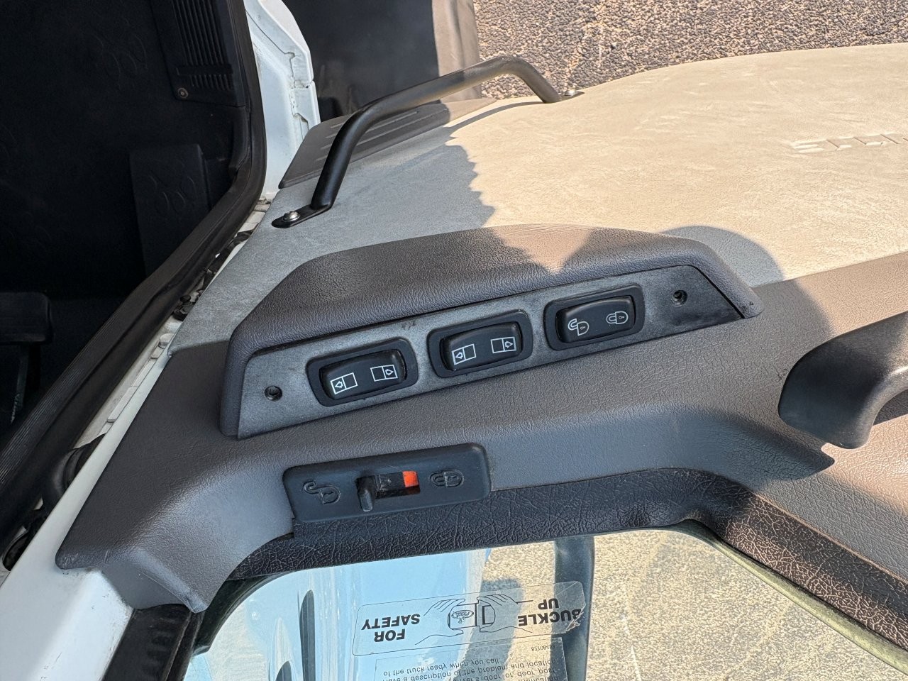 2016 Mack Pinnacle - image 20