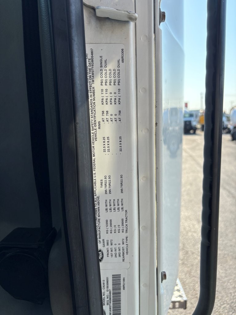 2016 Mack Pinnacle - image 28