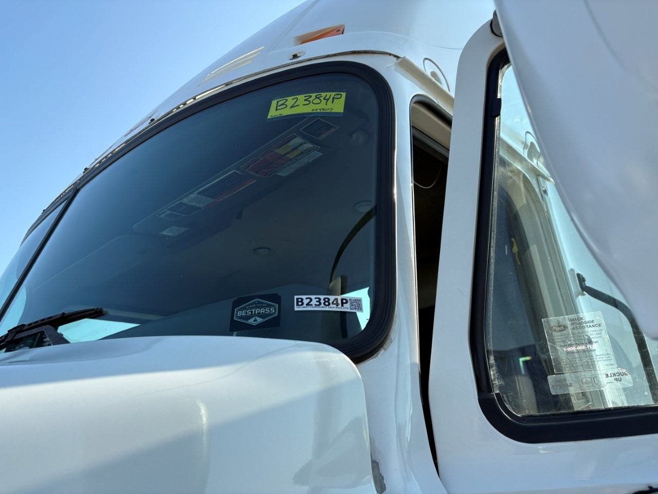 2016 Mack Pinnacle - image 30